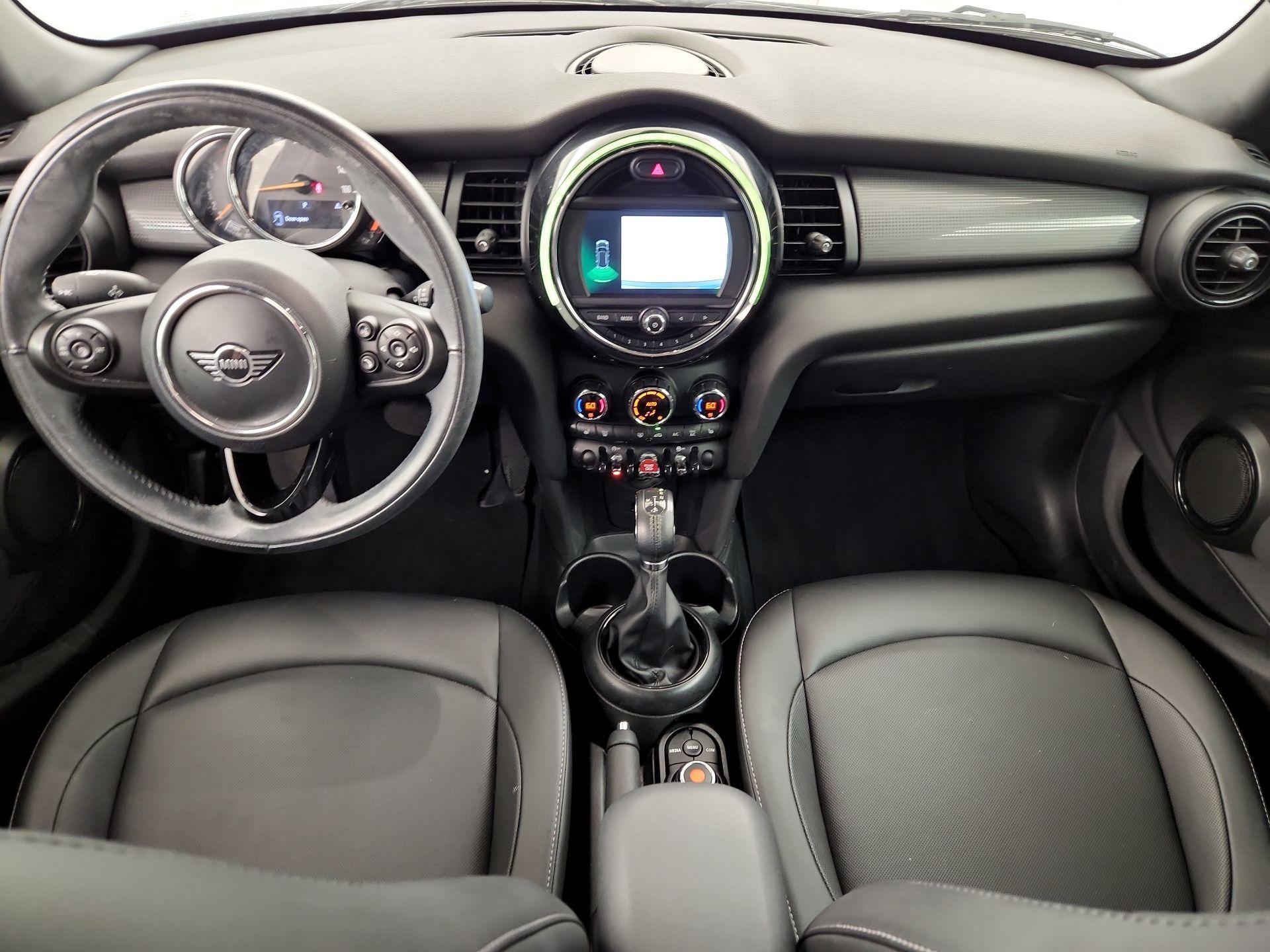 Thumbnail: 2019 MINI Cooper Hardtop - 9