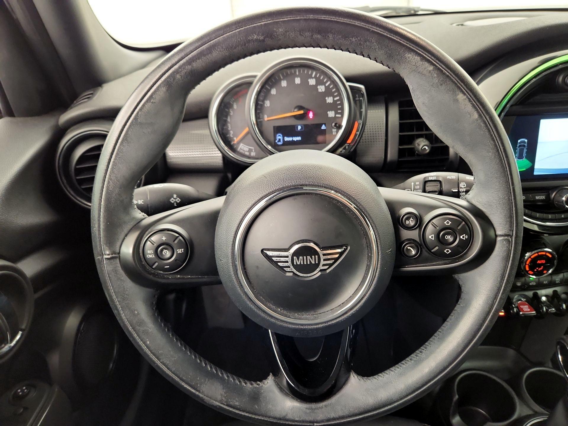 Thumbnail: 2019 MINI Cooper Hardtop - 10