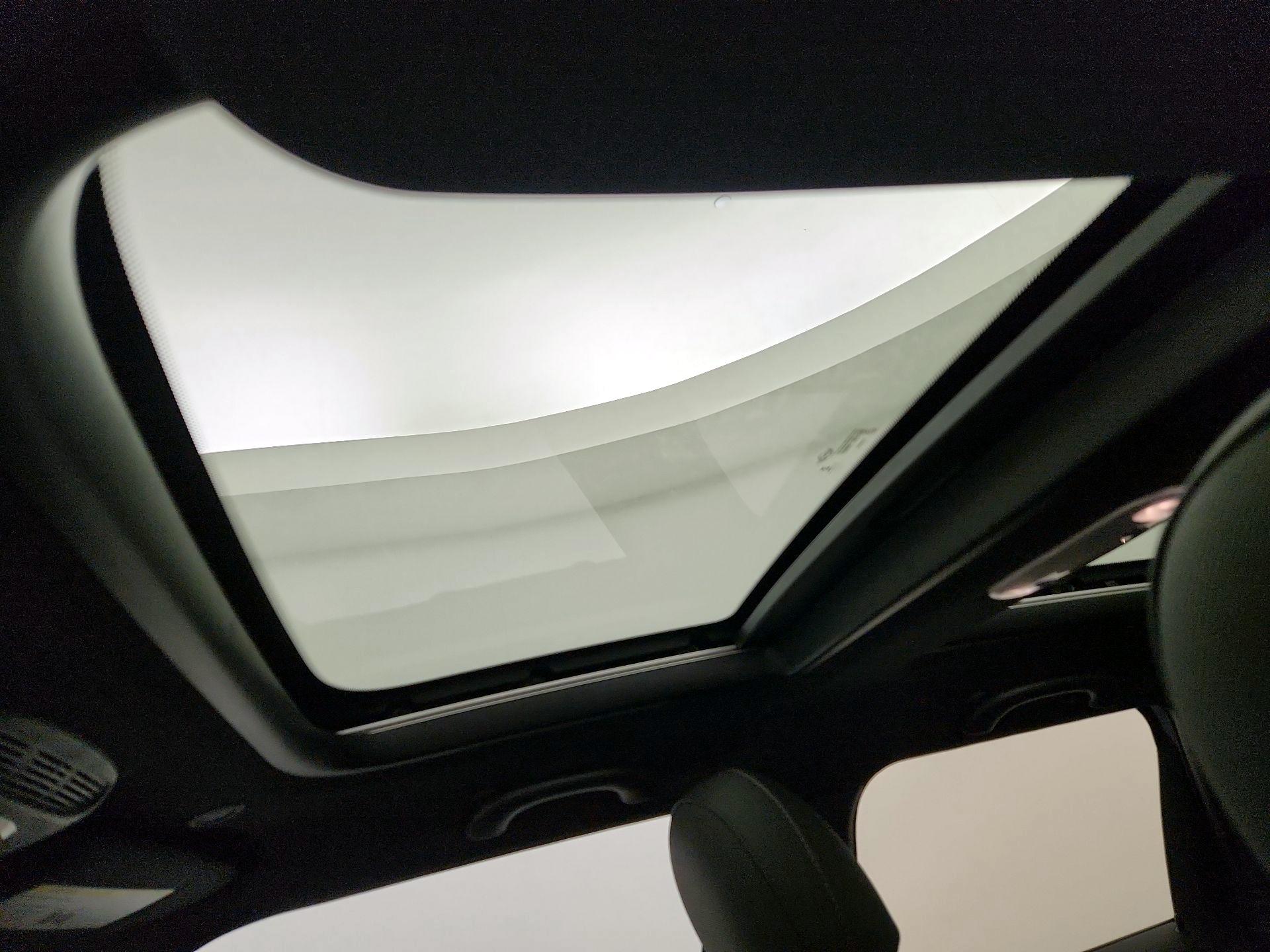 Thumbnail: 2019 MINI Cooper Hardtop - 19