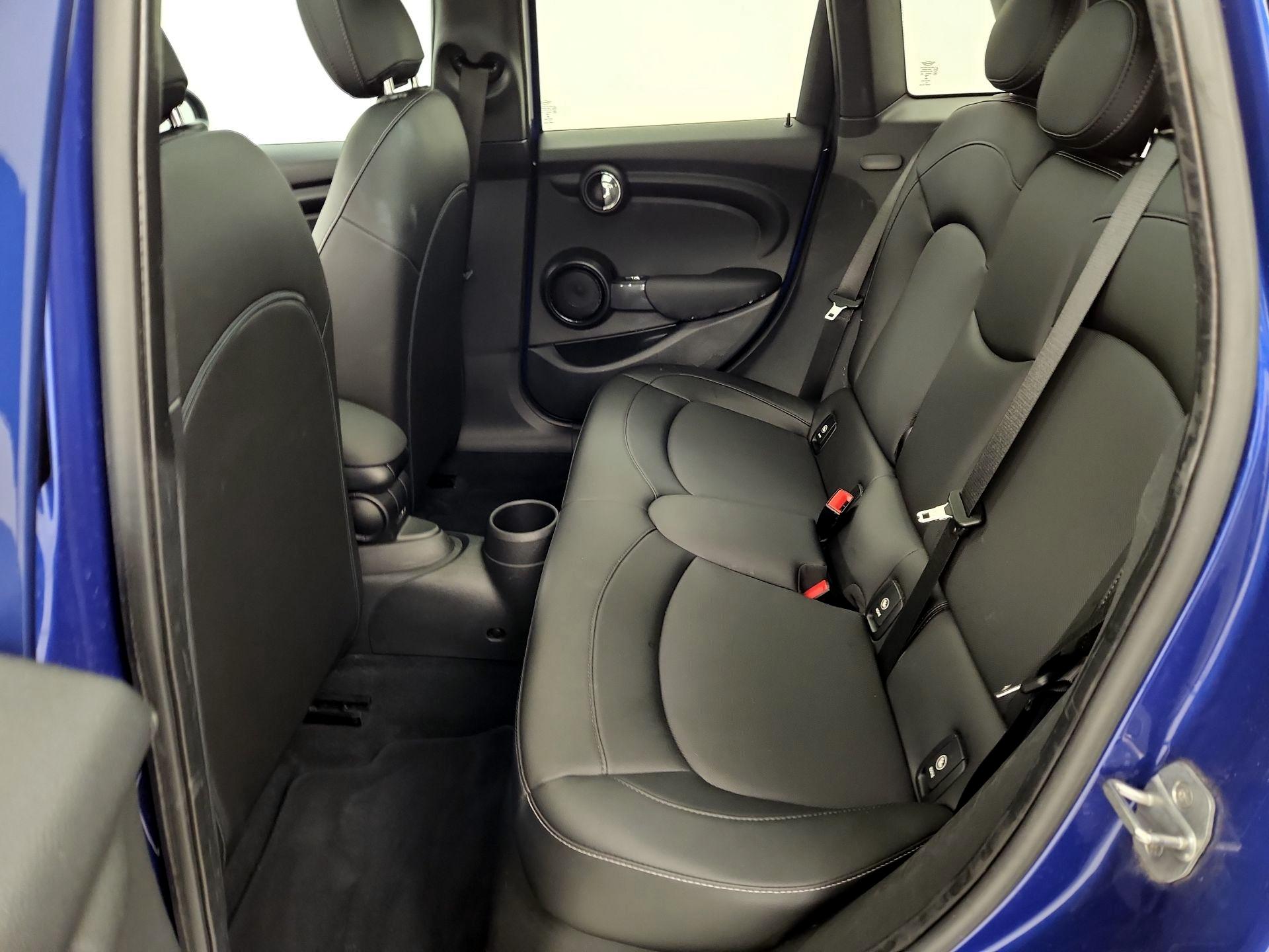 Thumbnail: 2019 MINI Cooper Hardtop - 20