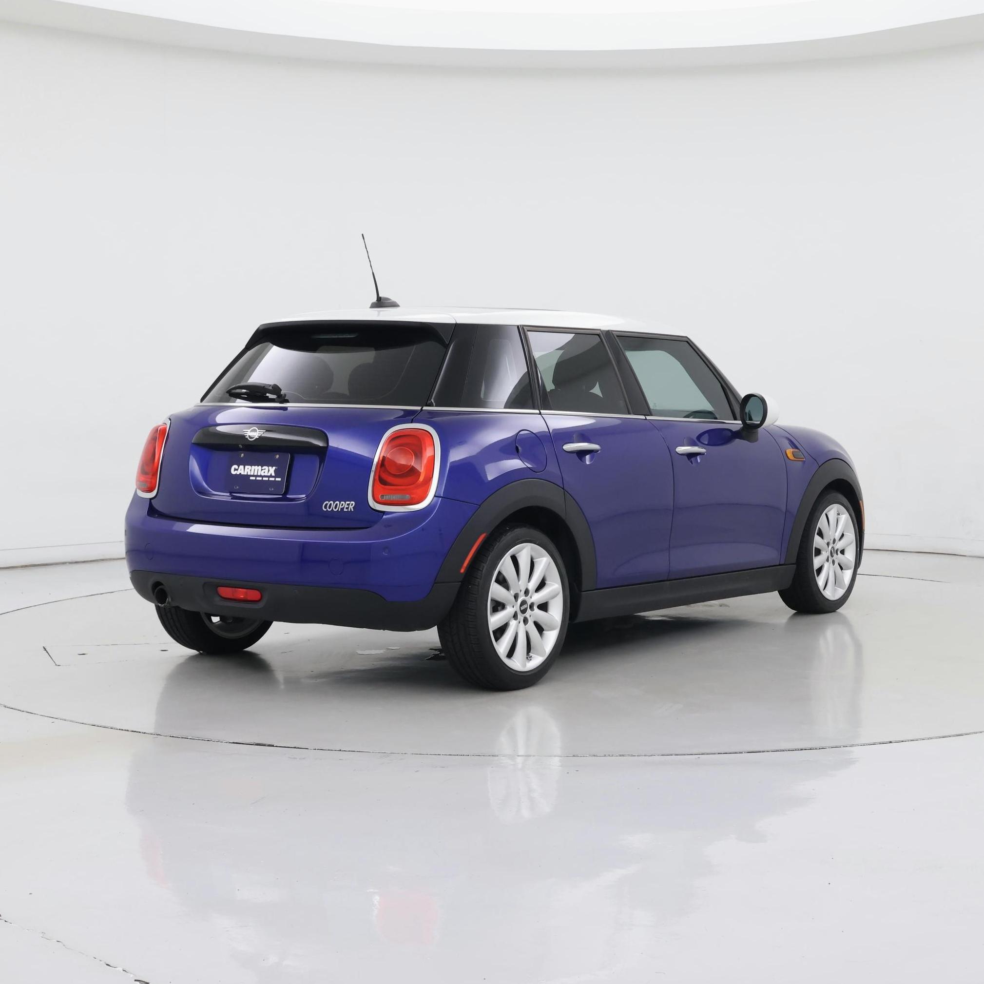Thumbnail: 2019 MINI Cooper Hardtop - 8