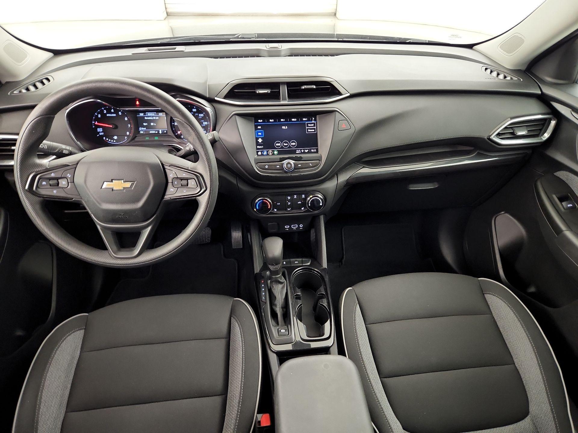 Thumbnail: 2023 Chevrolet TrailBlazer - 9