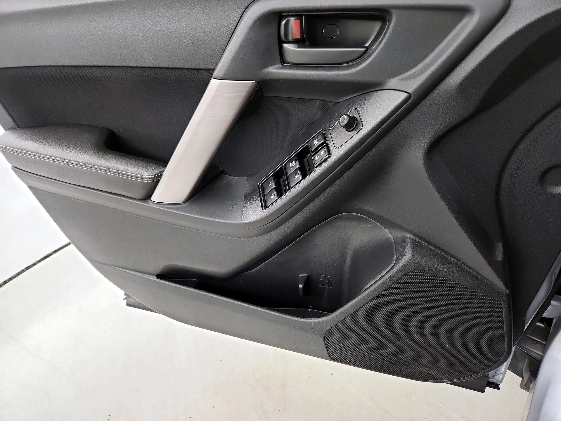 Thumbnail: 2016 Subaru Forester - 12