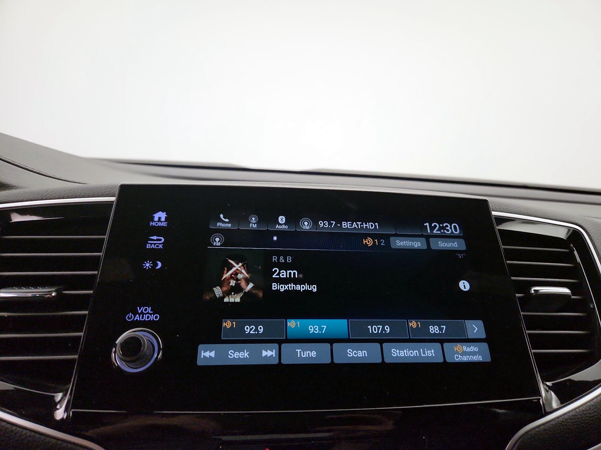 Thumbnail: 2020 Honda Passport - 16
