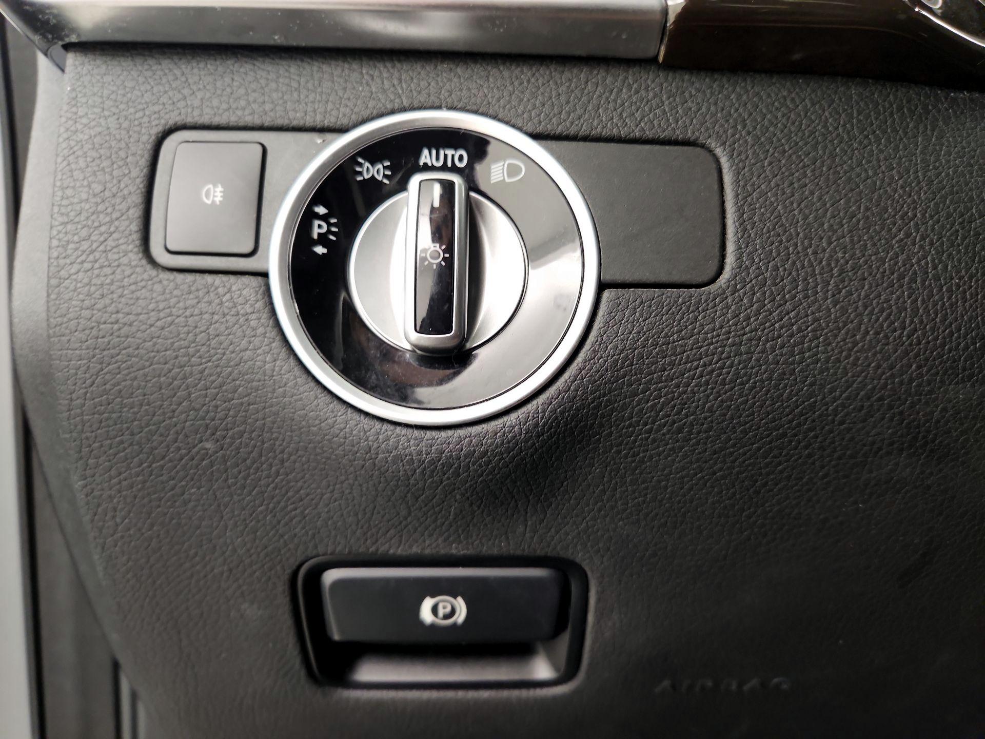 Thumbnail: 2015 Mercedes-Benz M-Class - 13