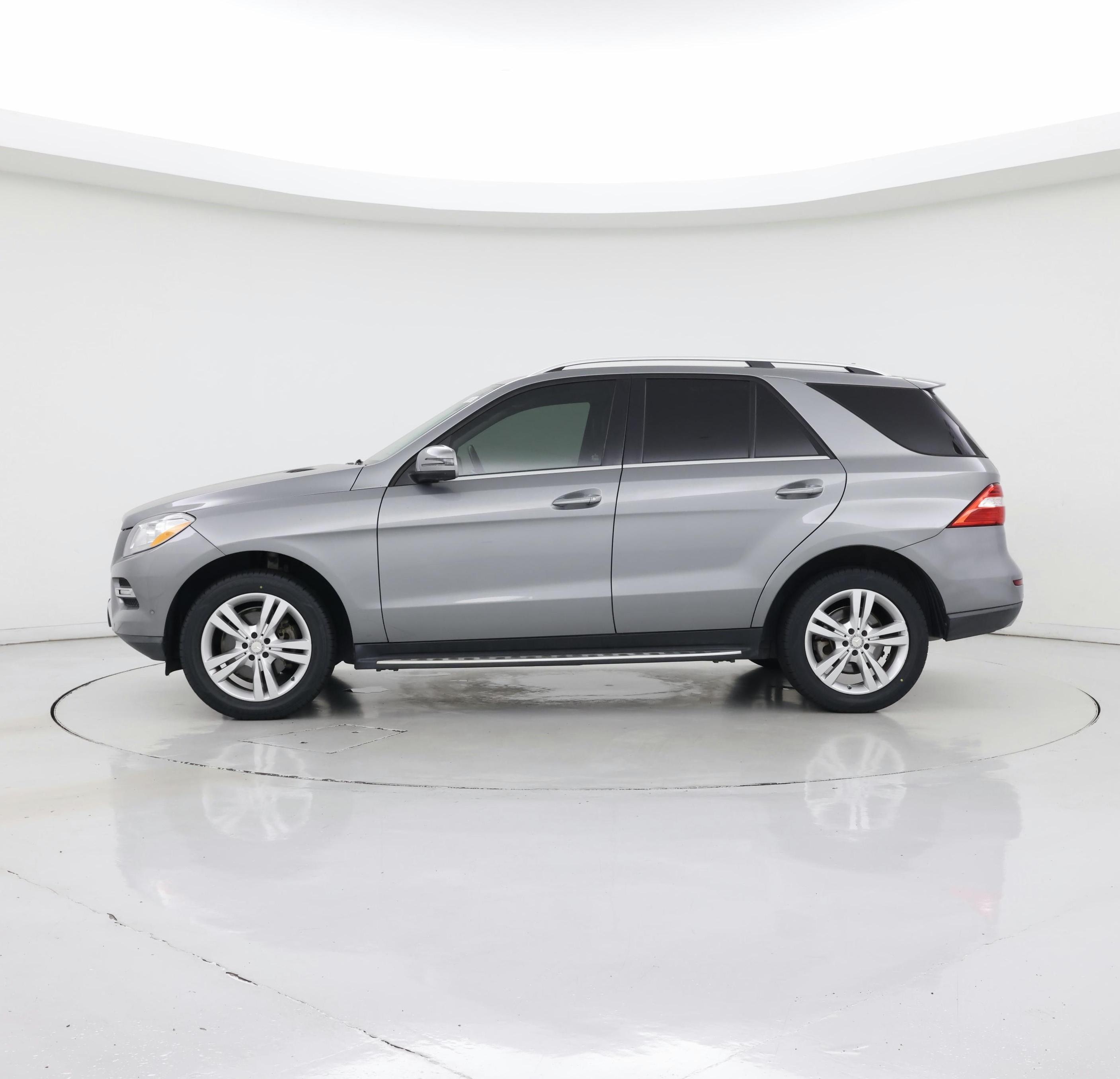 Thumbnail: 2015 Mercedes-Benz M-Class - 3