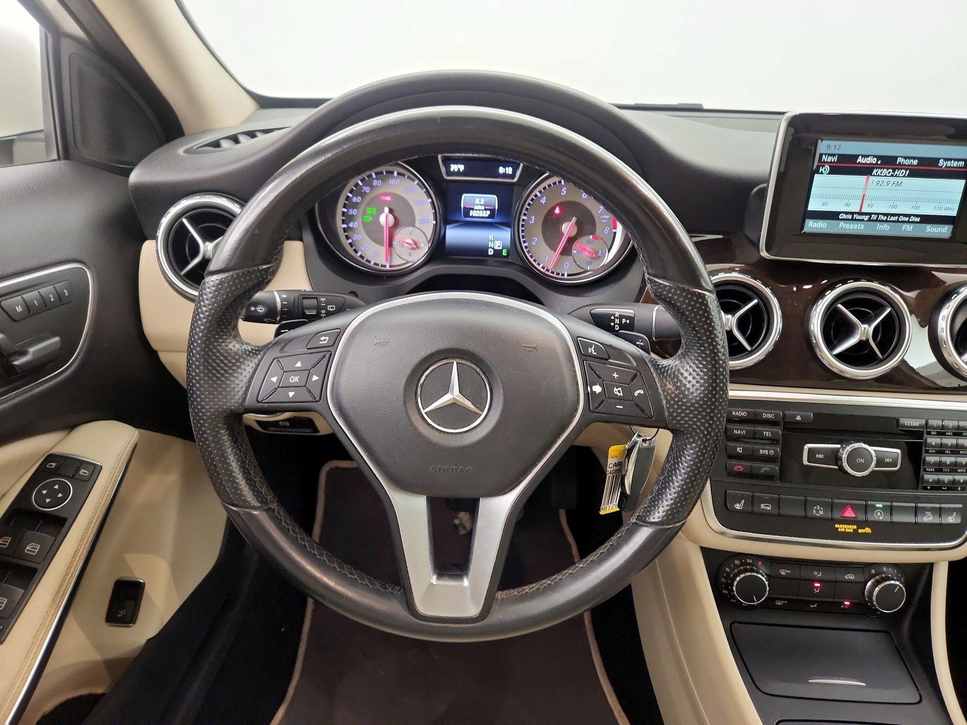 Thumbnail: 2015 Mercedes-Benz GLA - 10