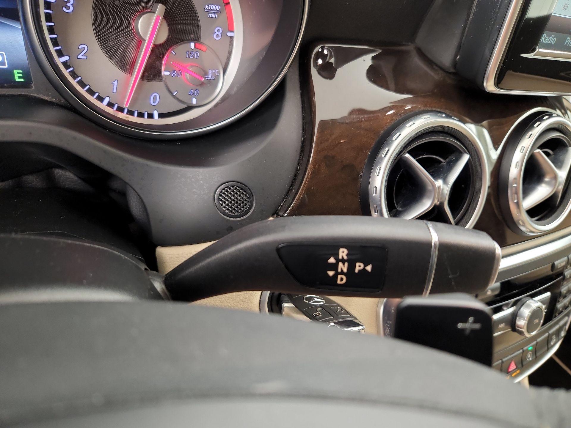 Thumbnail: 2015 Mercedes-Benz GLA - 17