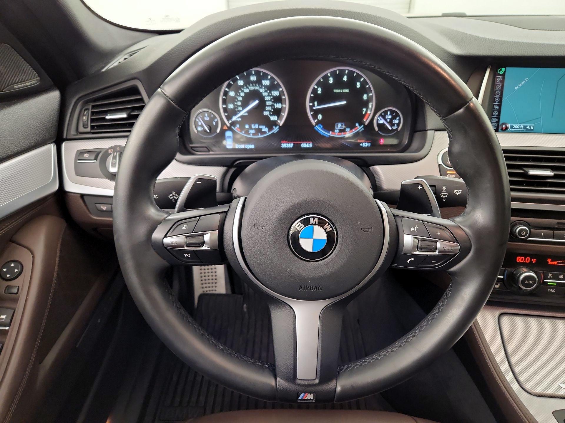 Thumbnail: 2016 BMW 5 Series - 10