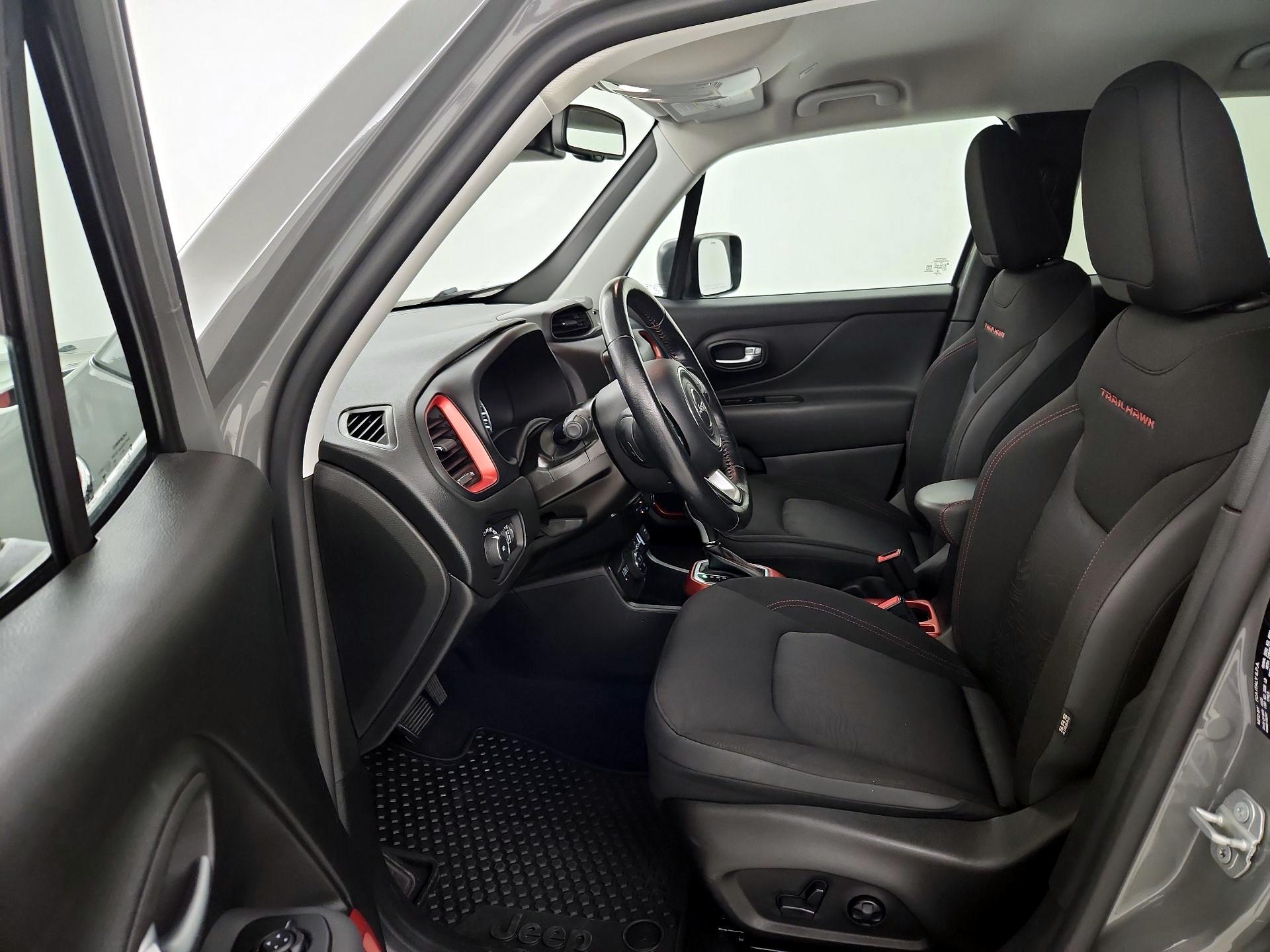 Thumbnail: 2020 Jeep Renegade - 11