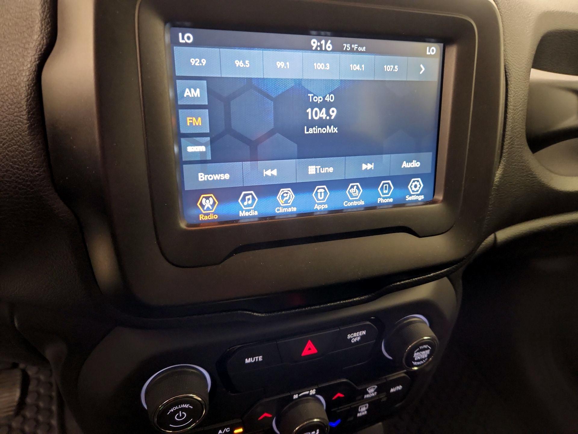 Thumbnail: 2020 Jeep Renegade - 15