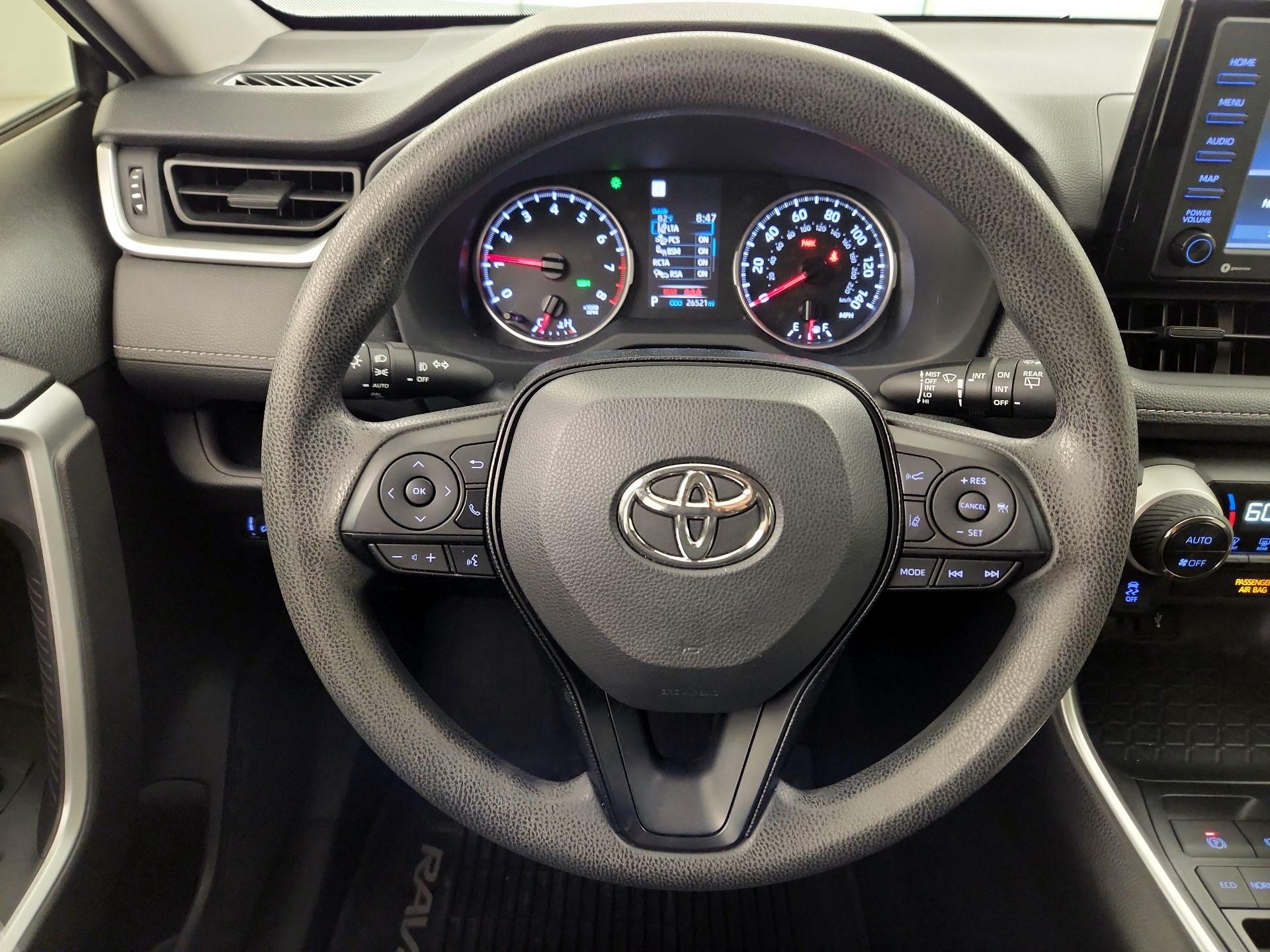 Thumbnail: 2020 Toyota RAV4 - 10