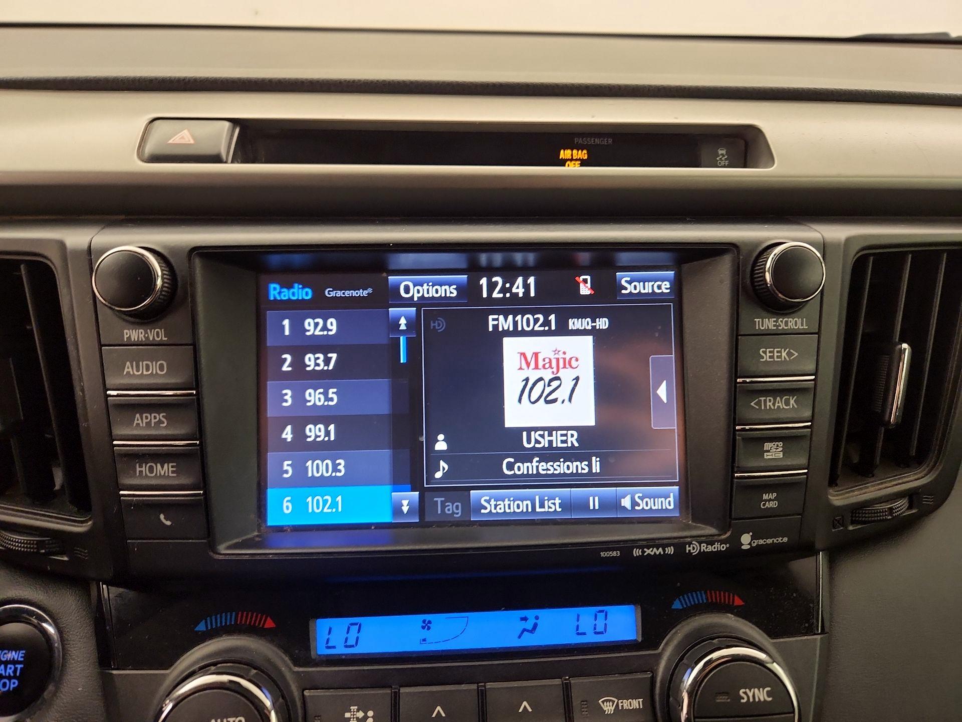 Thumbnail: 2016 Toyota RAV4 - 15