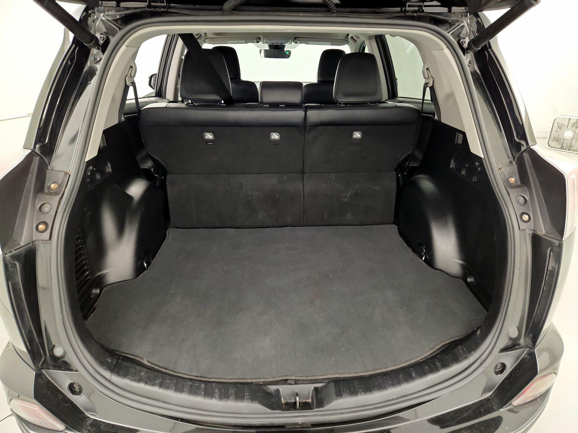 Thumbnail: 2016 Toyota RAV4 - 20
