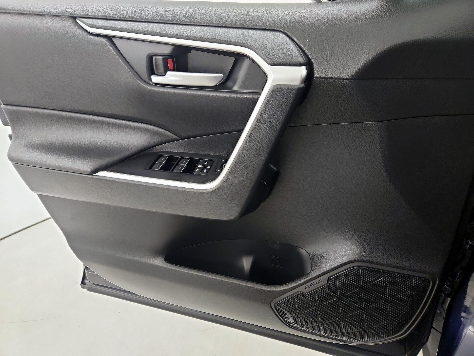 Thumbnail: 2024 Toyota RAV4 - 12