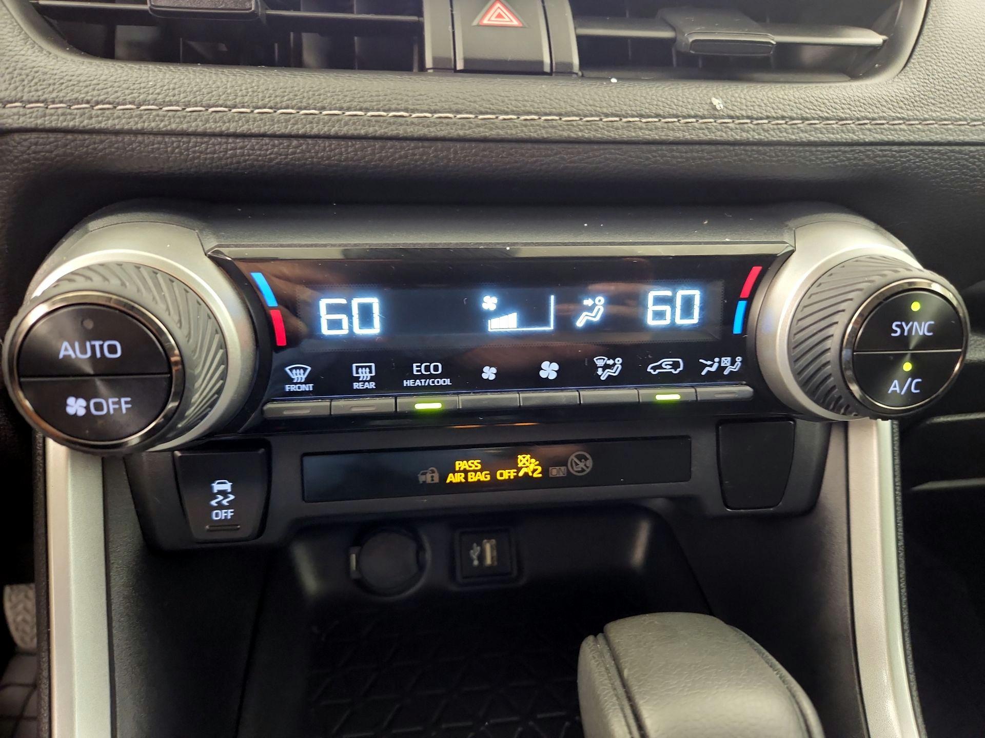 Thumbnail: 2024 Toyota RAV4 - 16