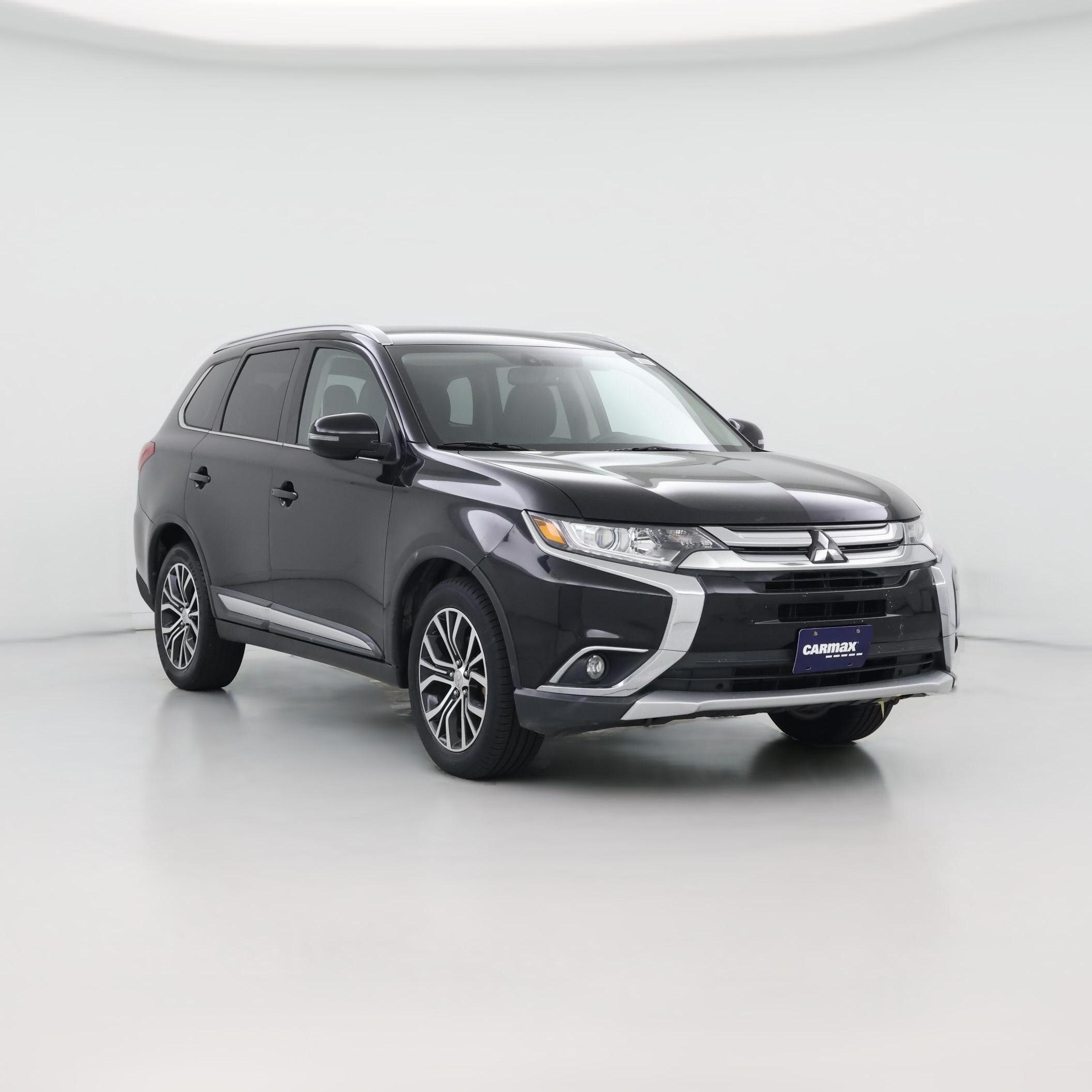 Thumbnail: 2017 Mitsubishi Outlander - 1