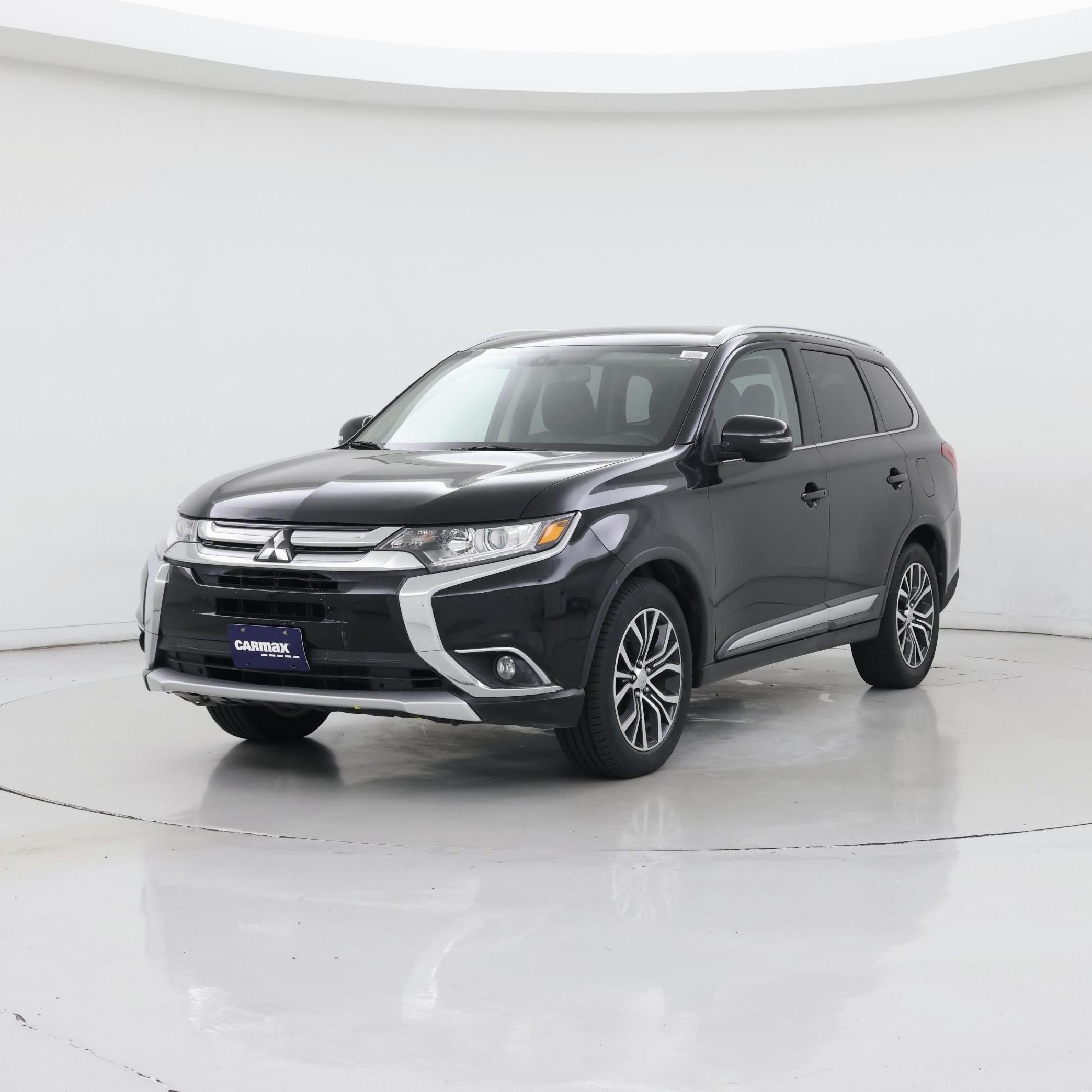 Thumbnail: 2017 Mitsubishi Outlander - 4