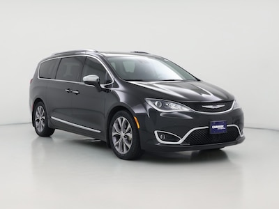 Black 2019 Chrysler Pacifica Limited