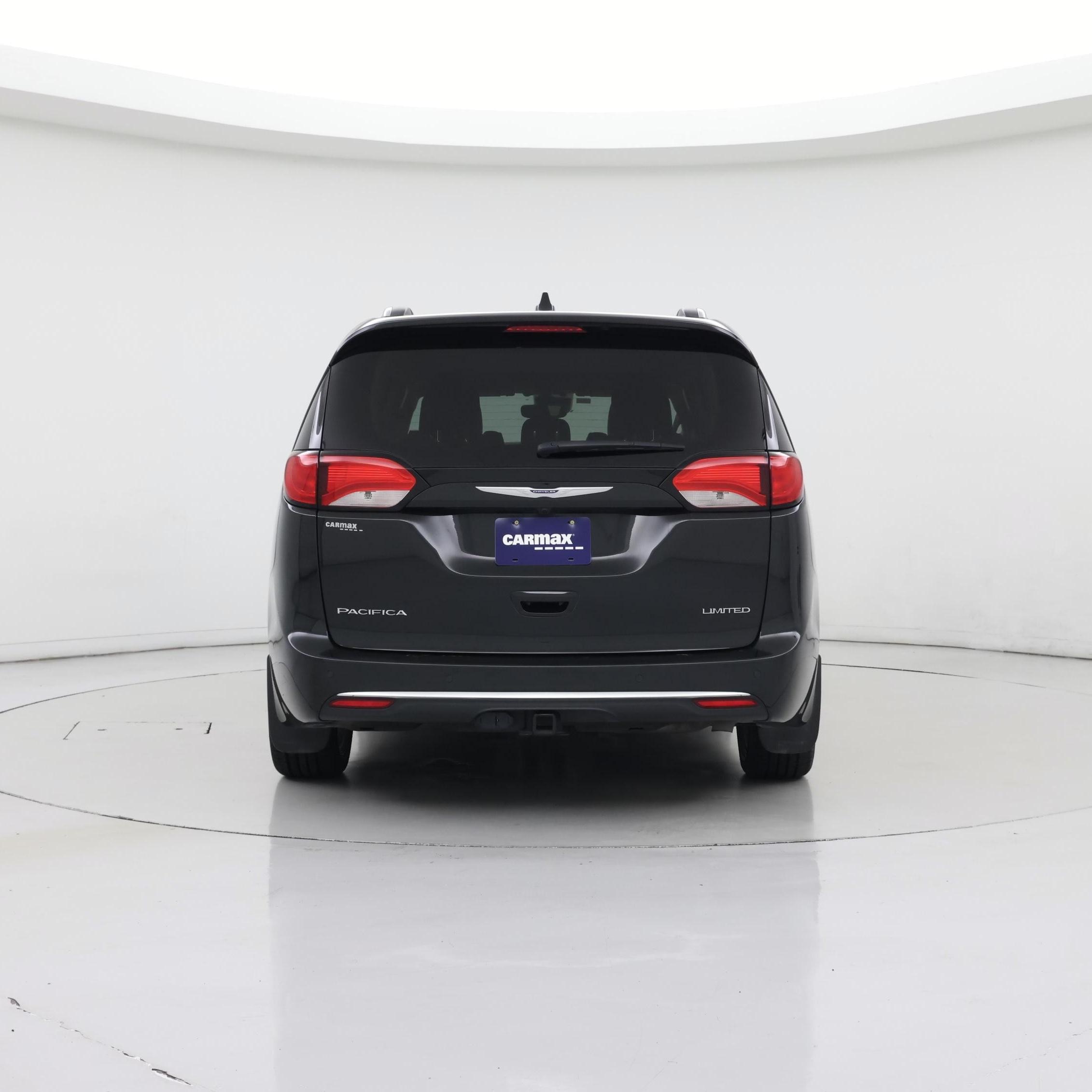 Thumbnail: 2019 Chrysler Pacifica - 6