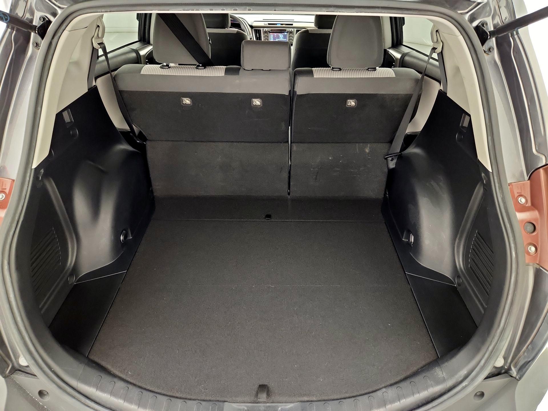 Thumbnail: 2014 Toyota RAV4 - 20