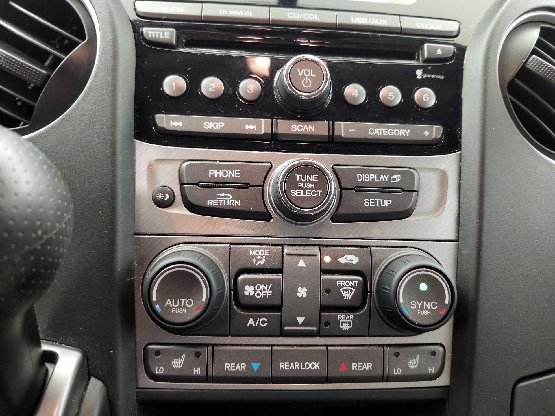 Thumbnail: 2014 Honda Pilot - 16