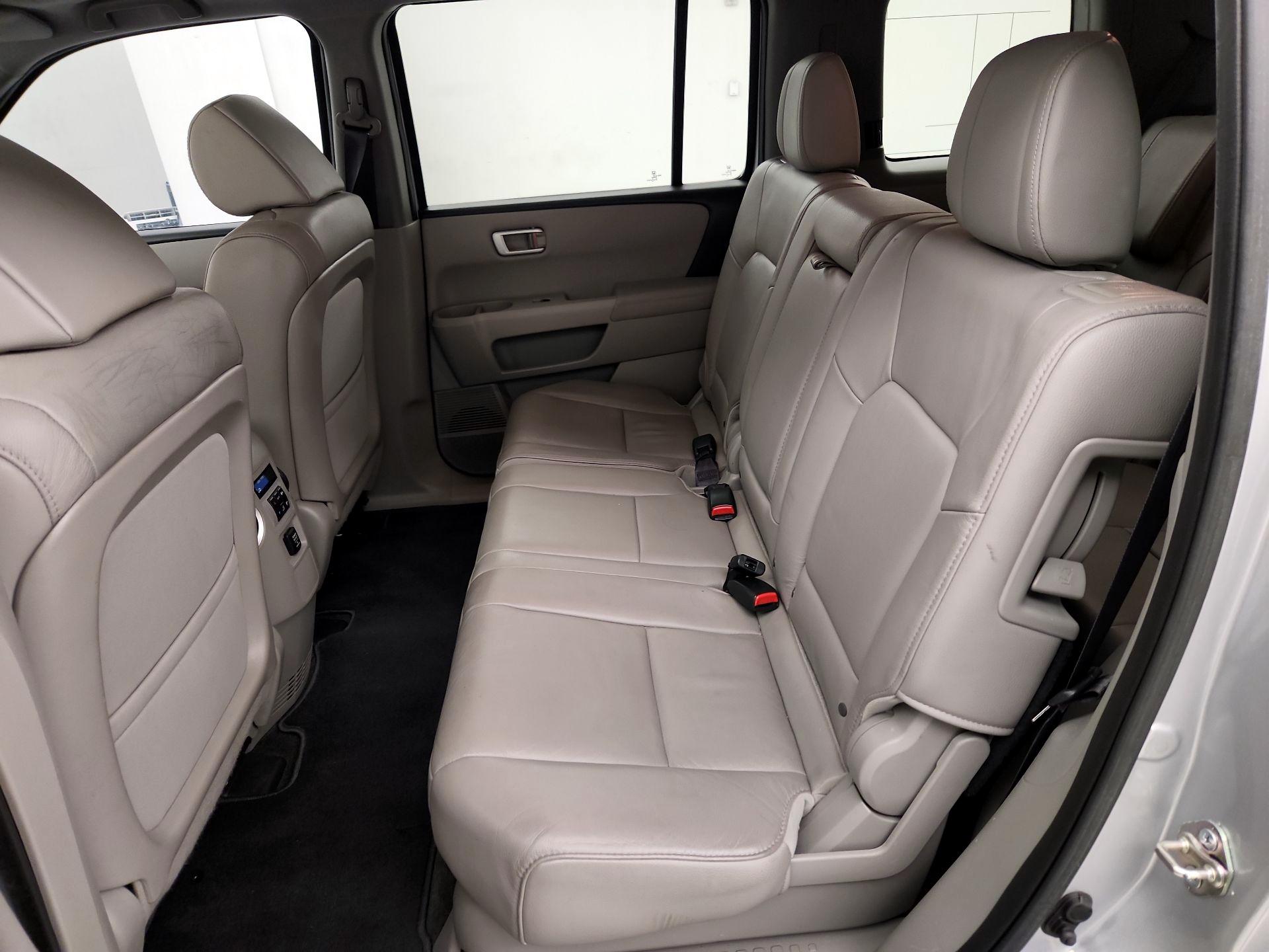 Thumbnail: 2014 Honda Pilot - 20