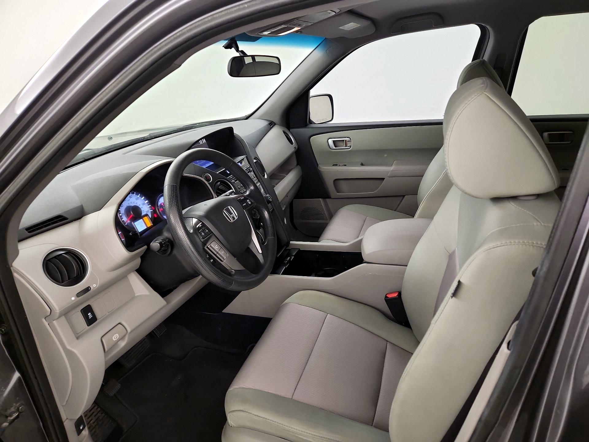 Thumbnail: 2015 Honda Pilot - 11