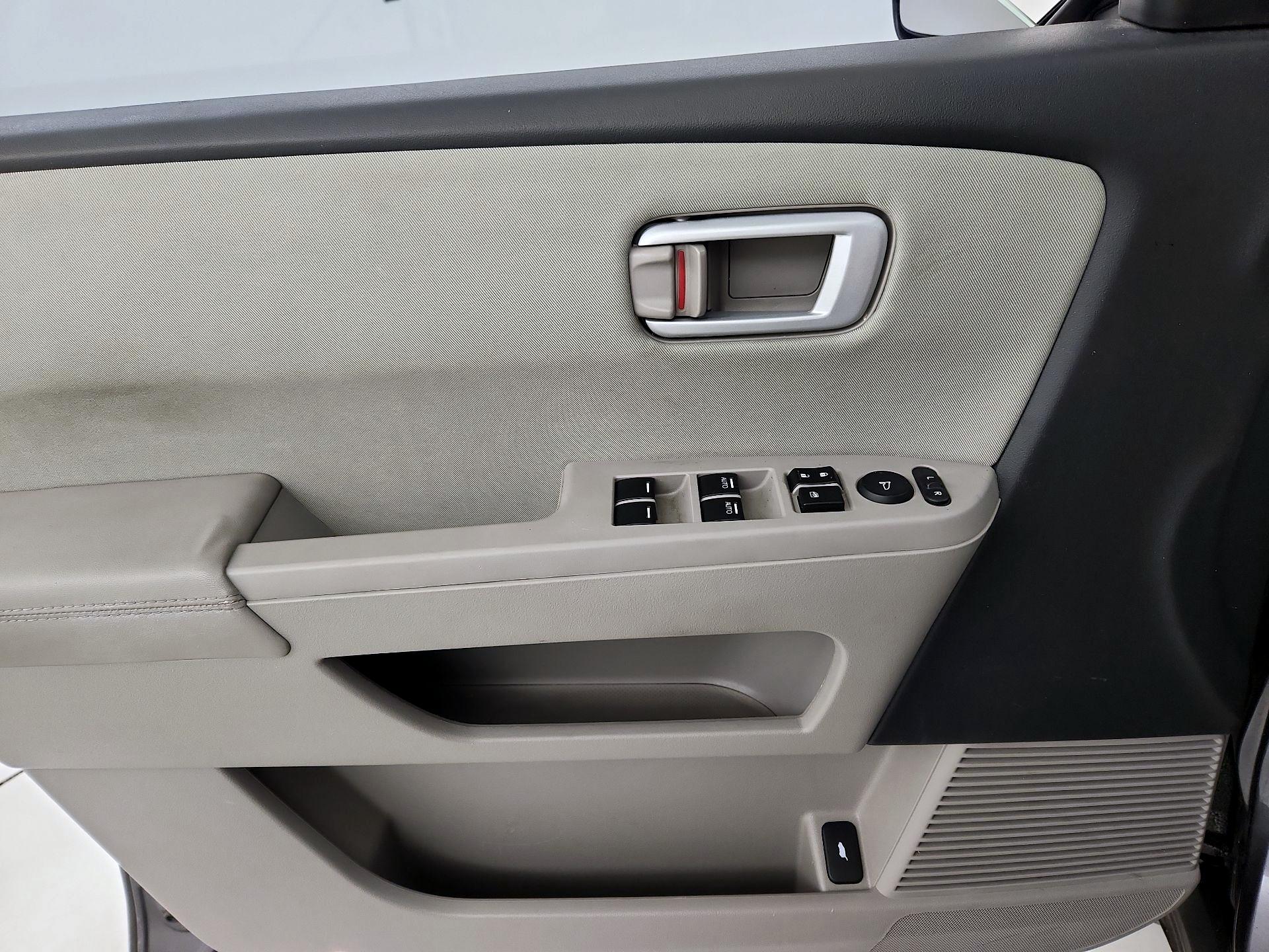 Thumbnail: 2015 Honda Pilot - 12