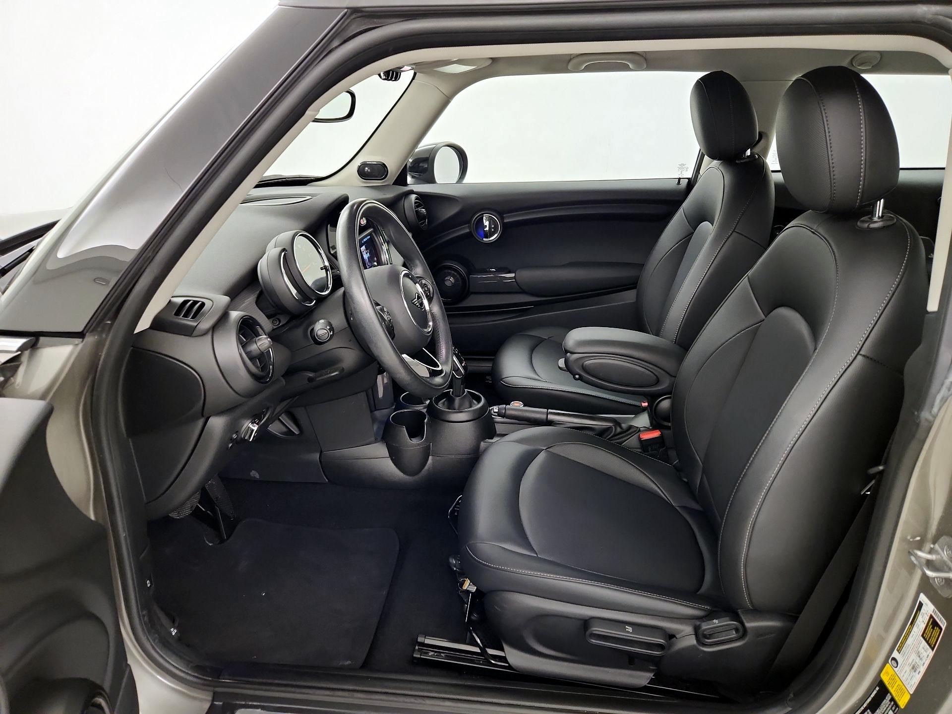 Thumbnail: 2021 MINI Cooper Hardtop - 11