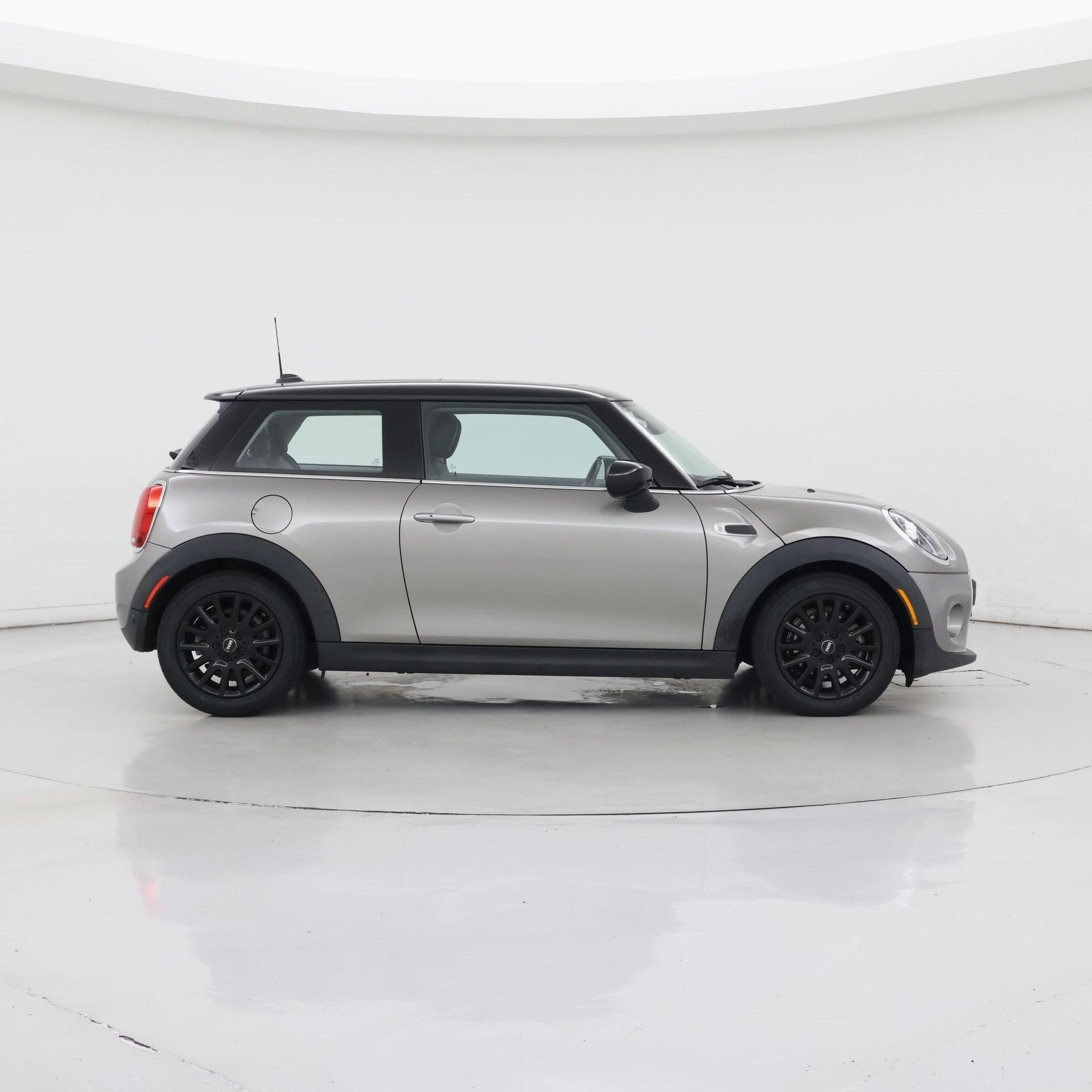 Thumbnail: 2021 MINI Cooper Hardtop - 7