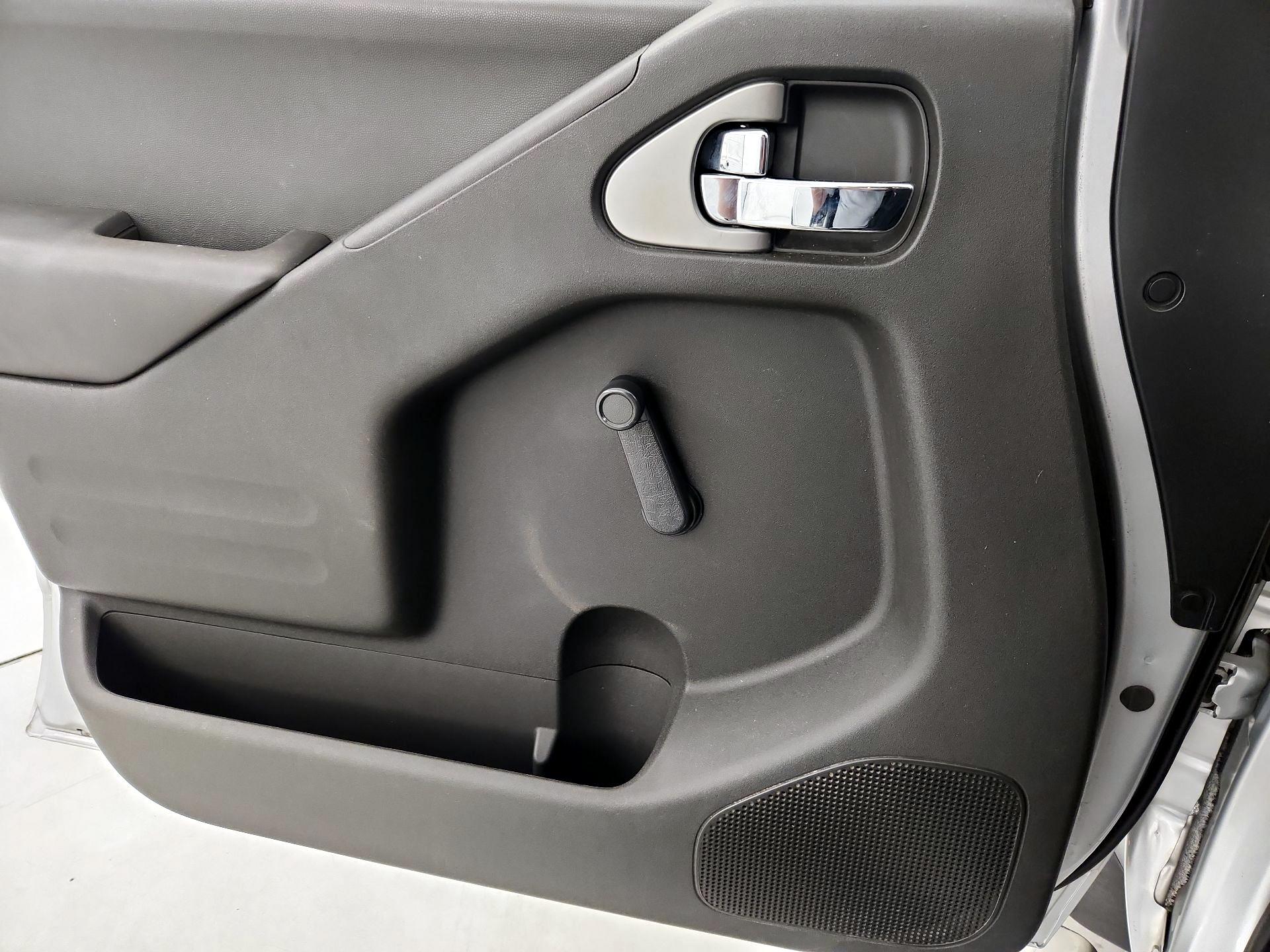 Thumbnail: 2015 Nissan Frontier - 12