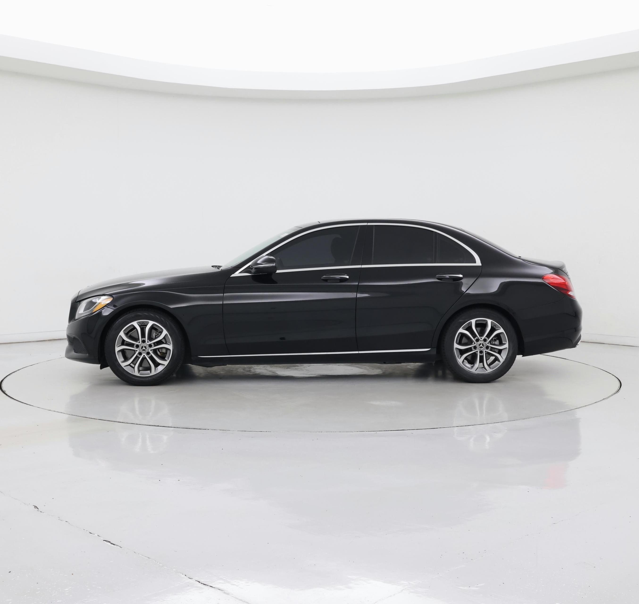 Thumbnail: 2018 Mercedes-Benz C-Class - 3