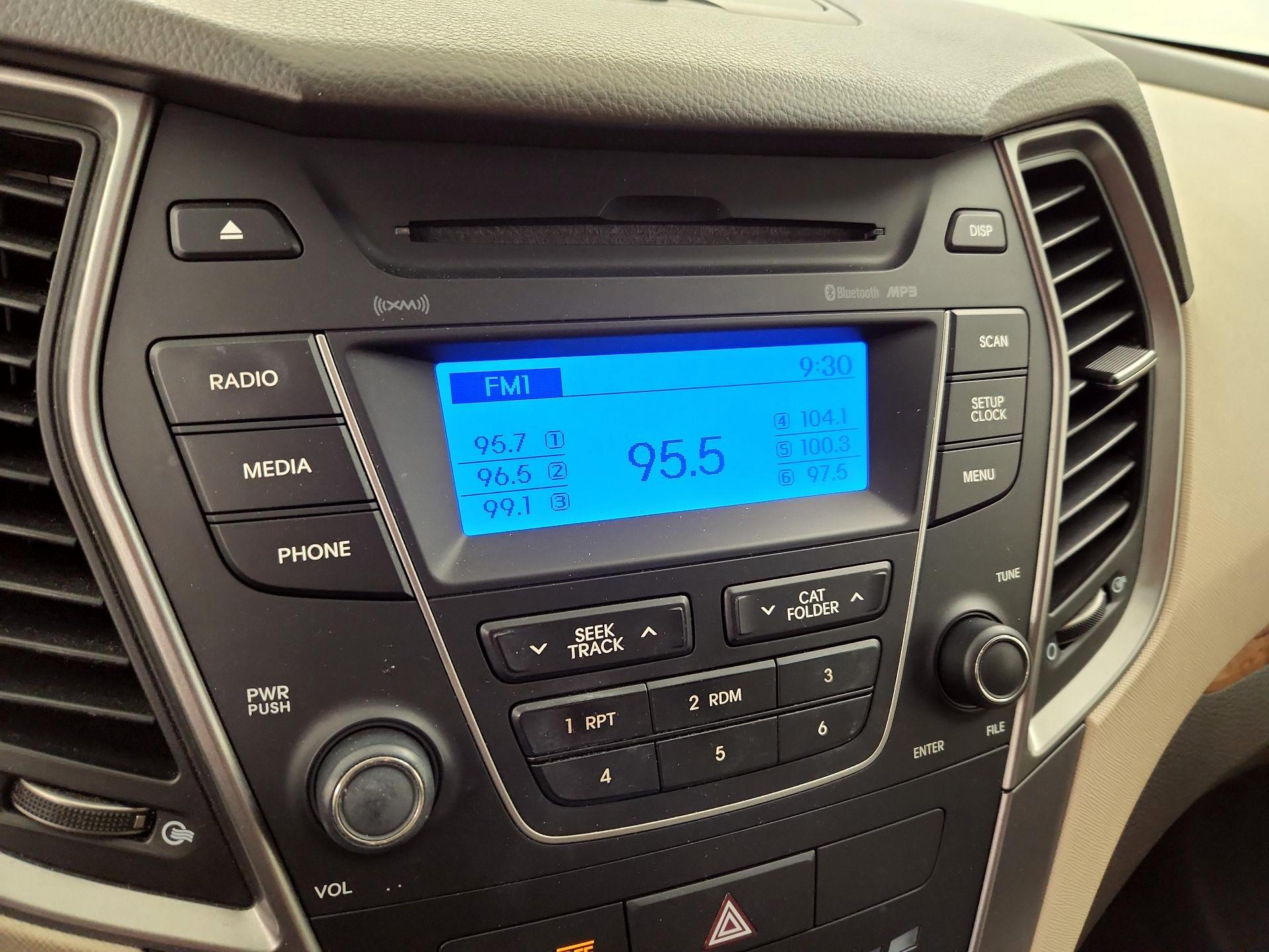 Thumbnail: 2015 Hyundai Santa Fe - 14