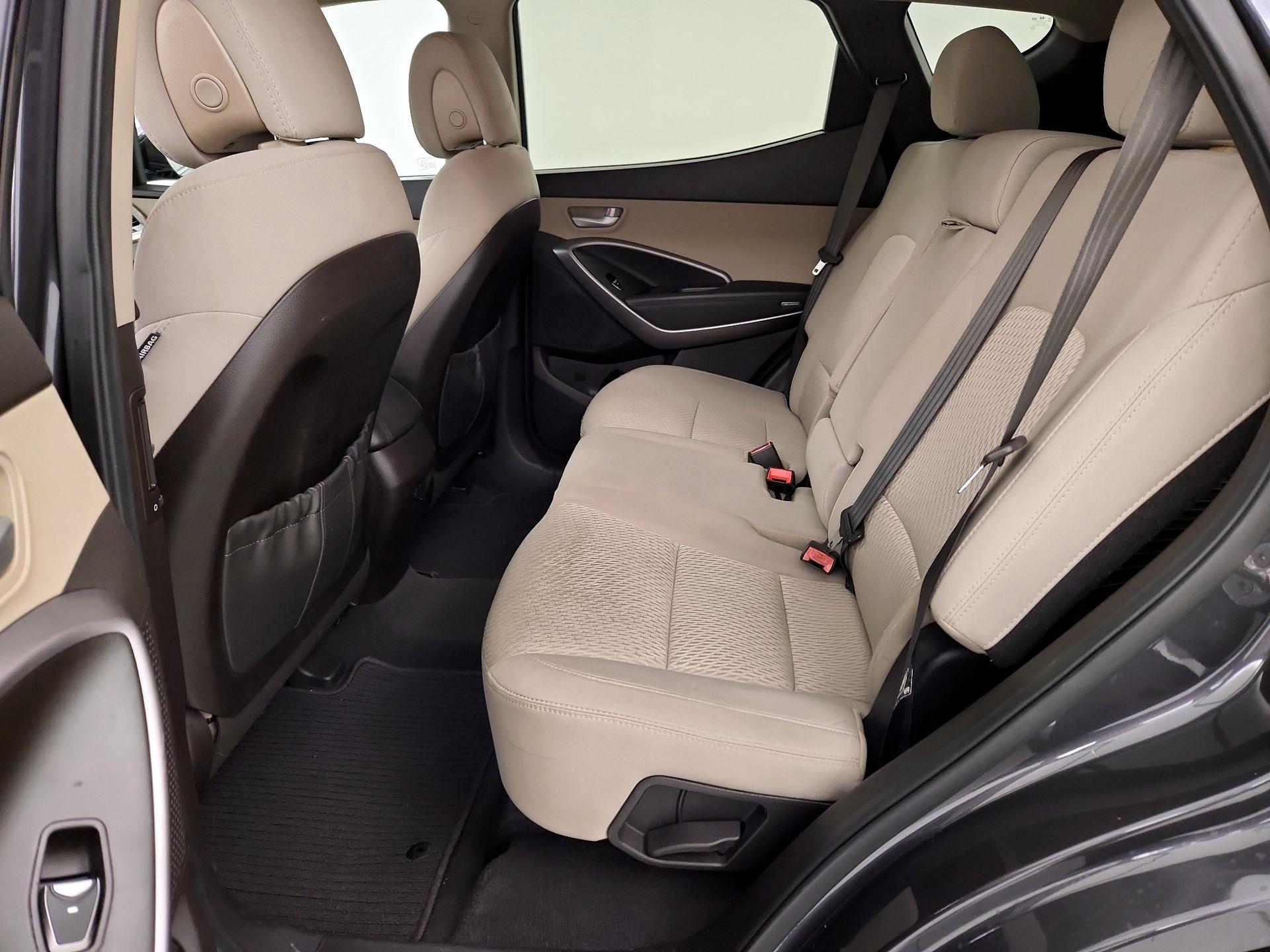 Thumbnail: 2015 Hyundai Santa Fe - 18