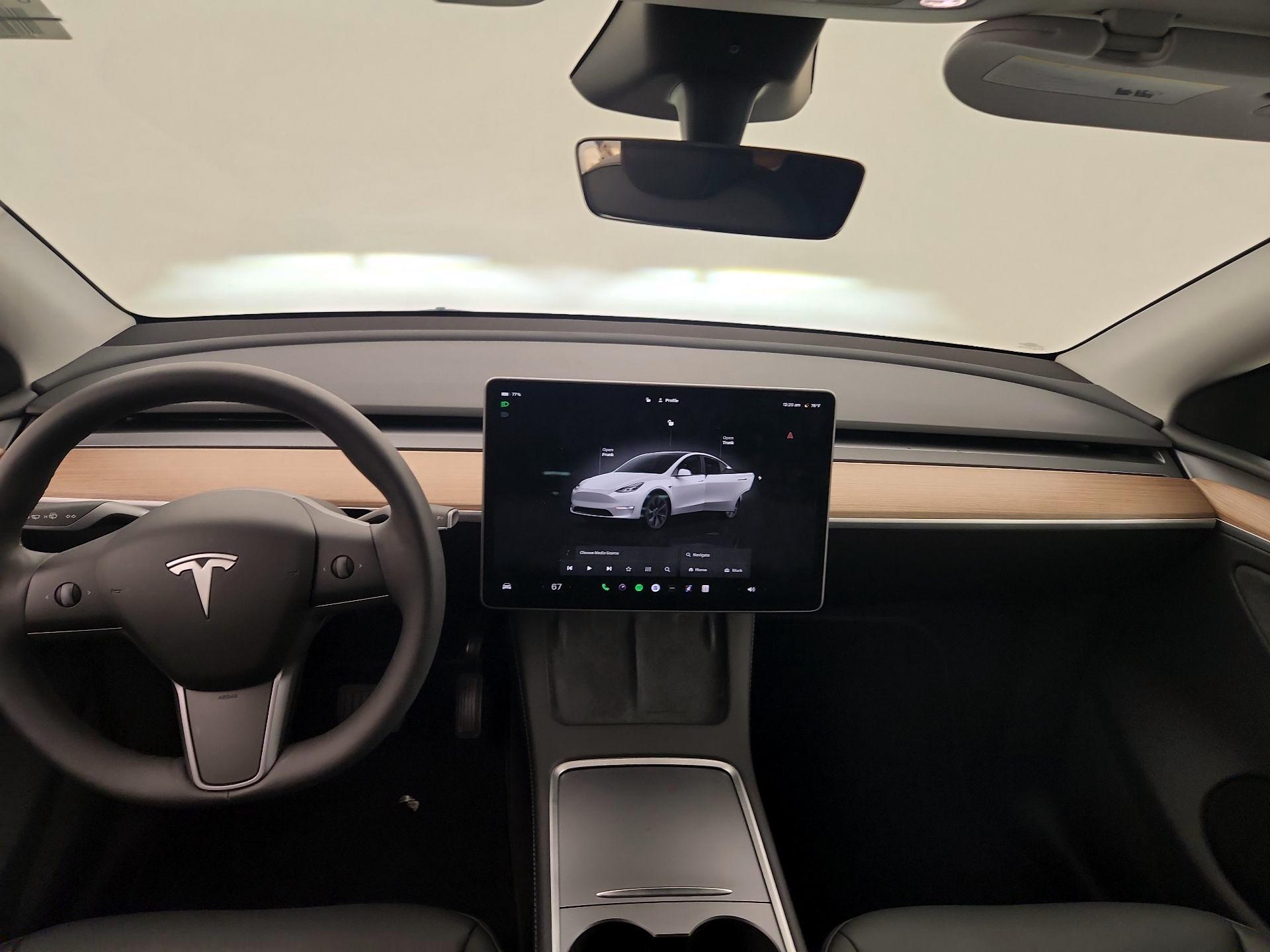 Thumbnail: 2025 Tesla Model Y - 9