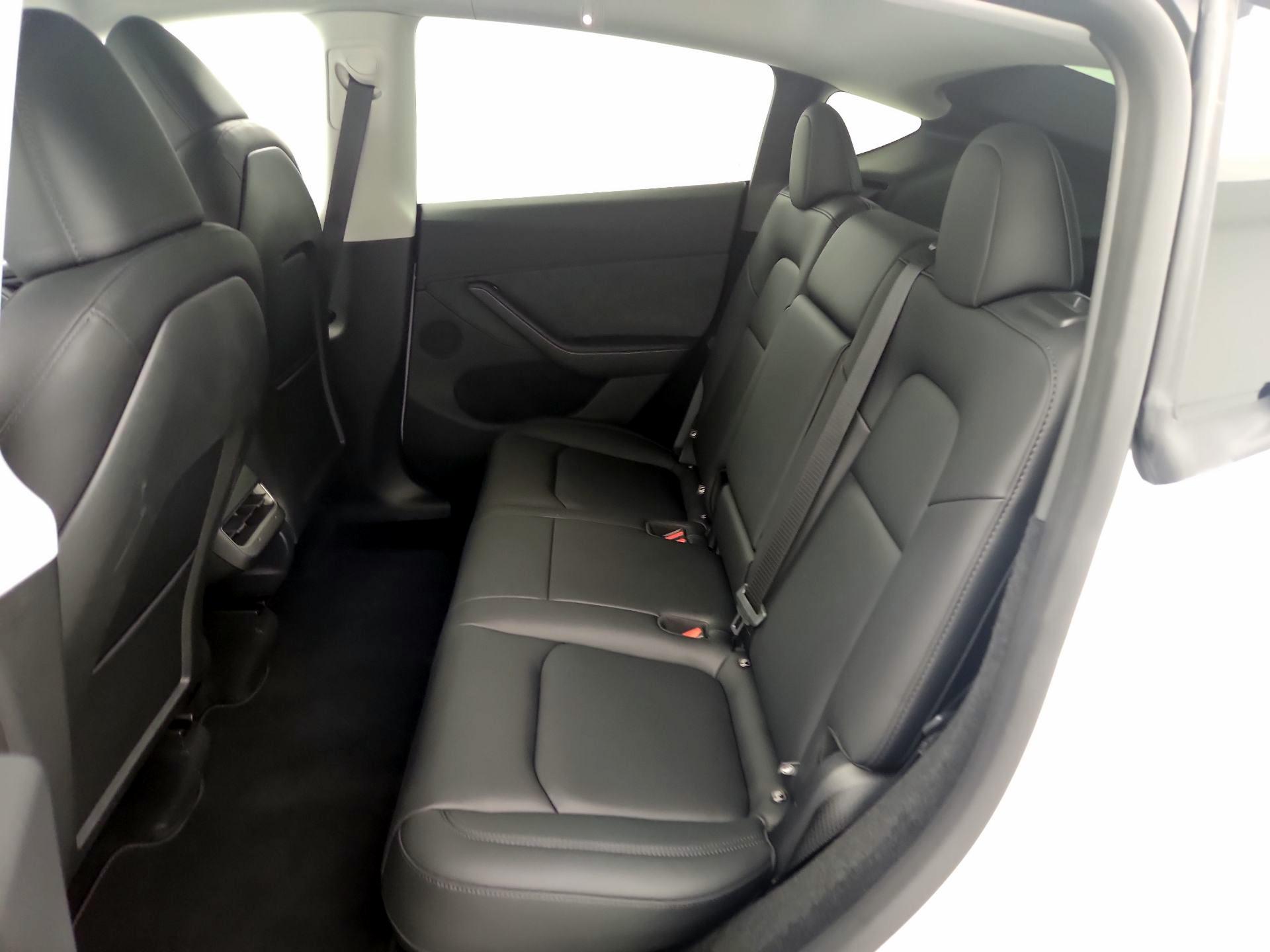 Thumbnail: 2025 Tesla Model Y - 20