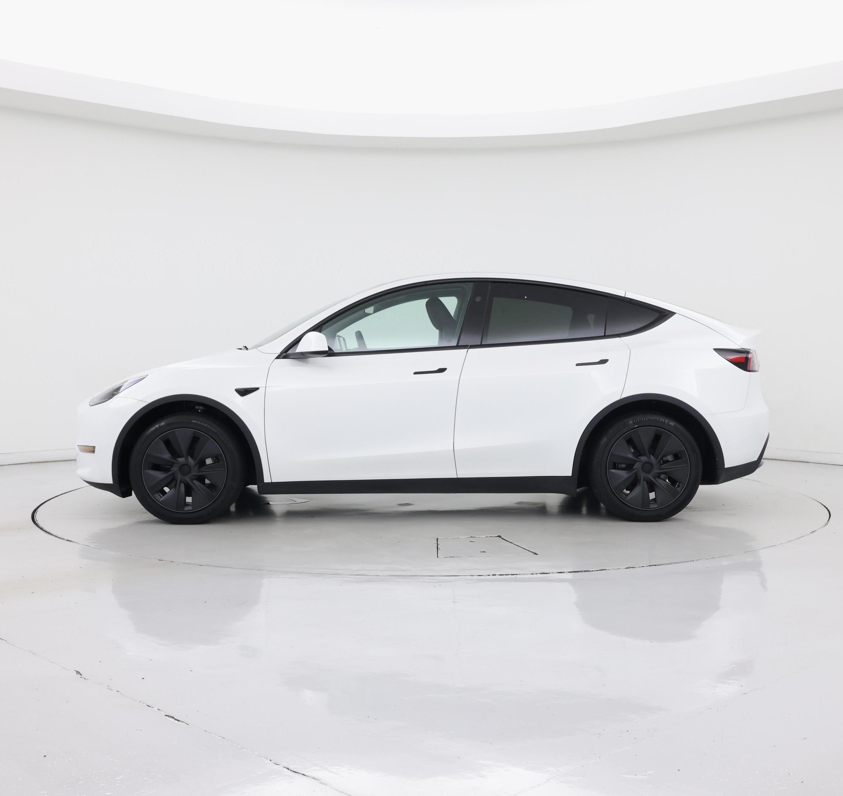 Thumbnail: 2025 Tesla Model Y - 3