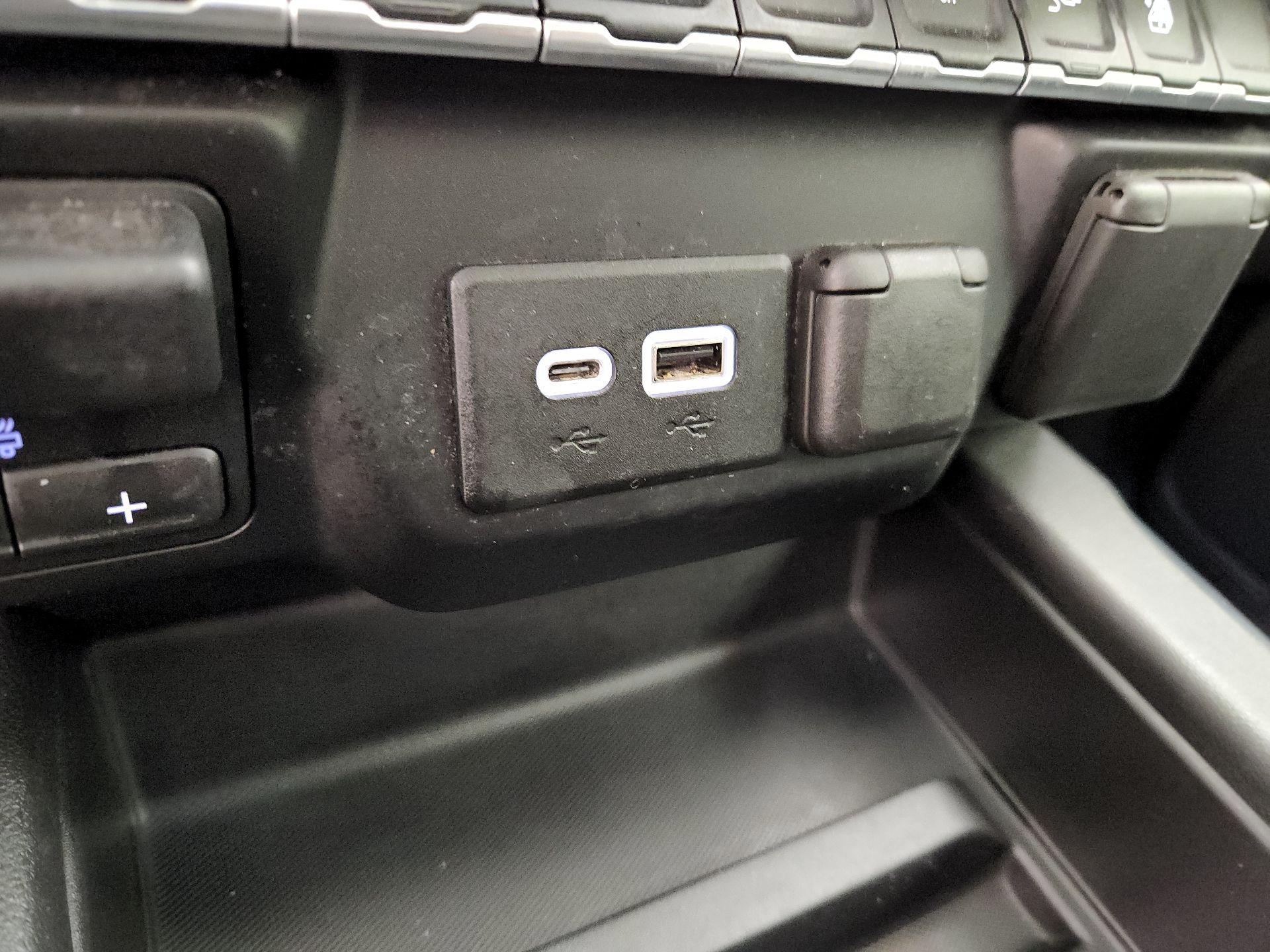 Thumbnail: 2019 Chevrolet Silverado 1500 - 18