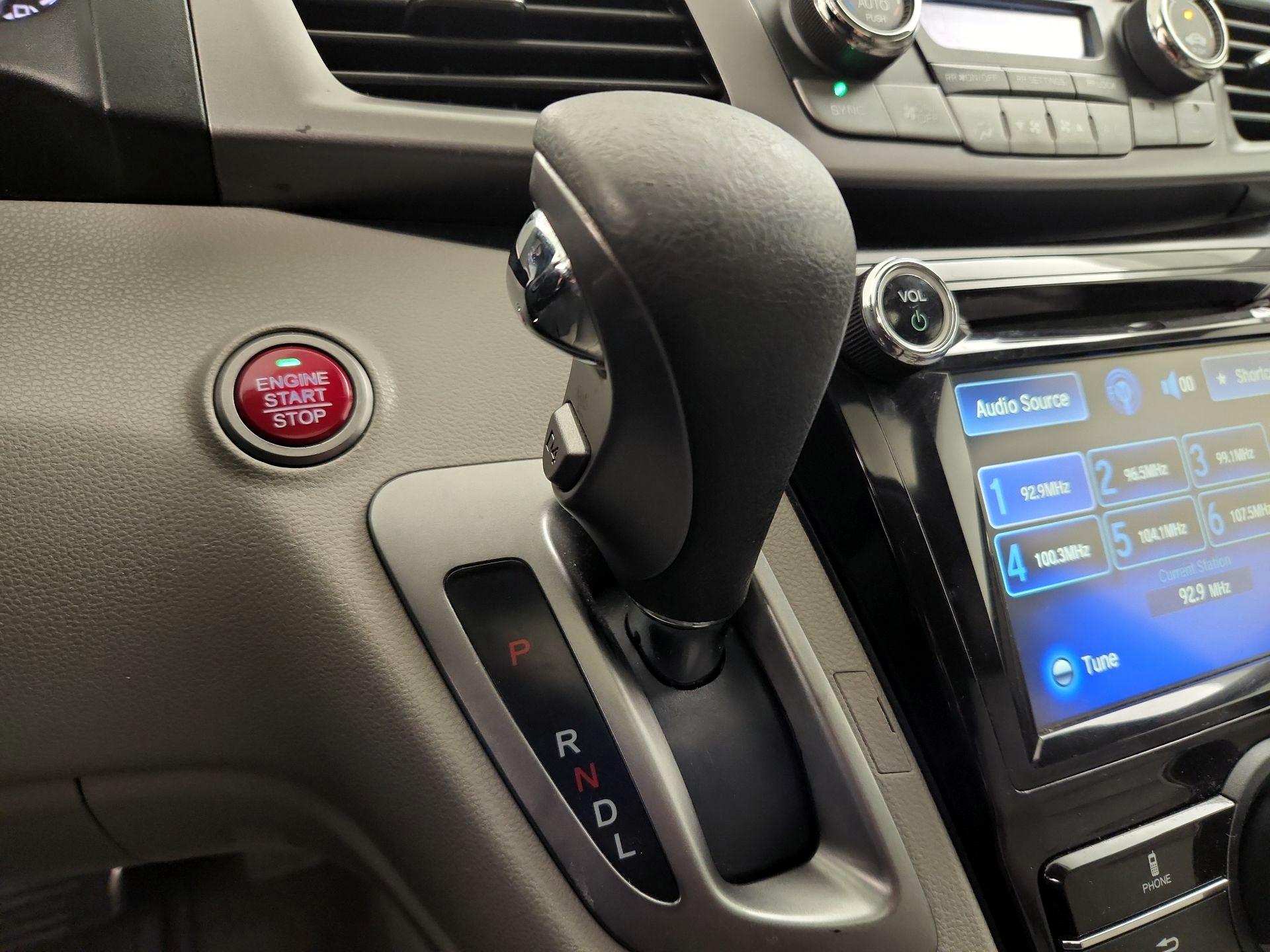 Thumbnail: 2015 Honda Odyssey - 17