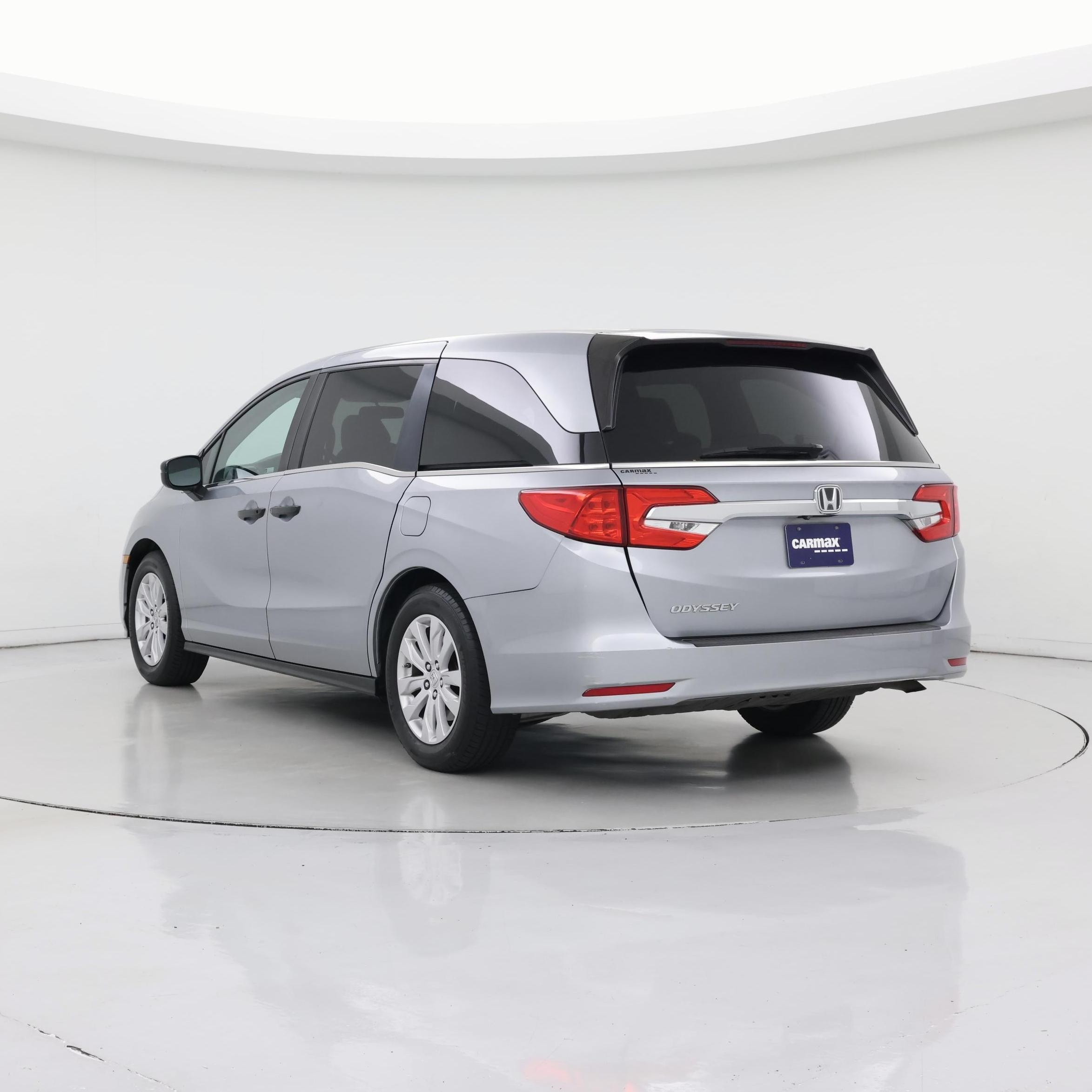 Thumbnail: 2019 Honda Odyssey - 2