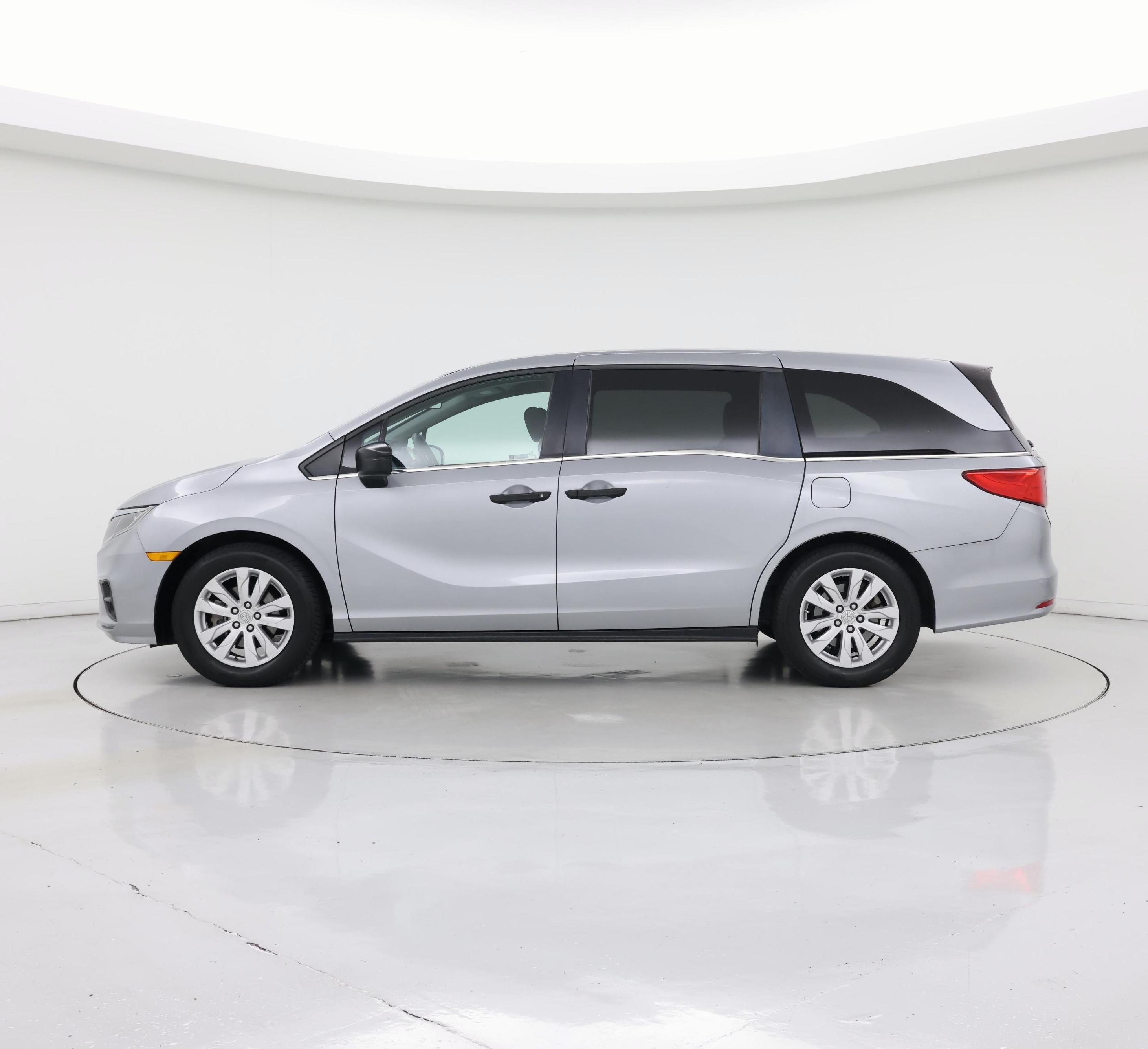 Thumbnail: 2019 Honda Odyssey - 3