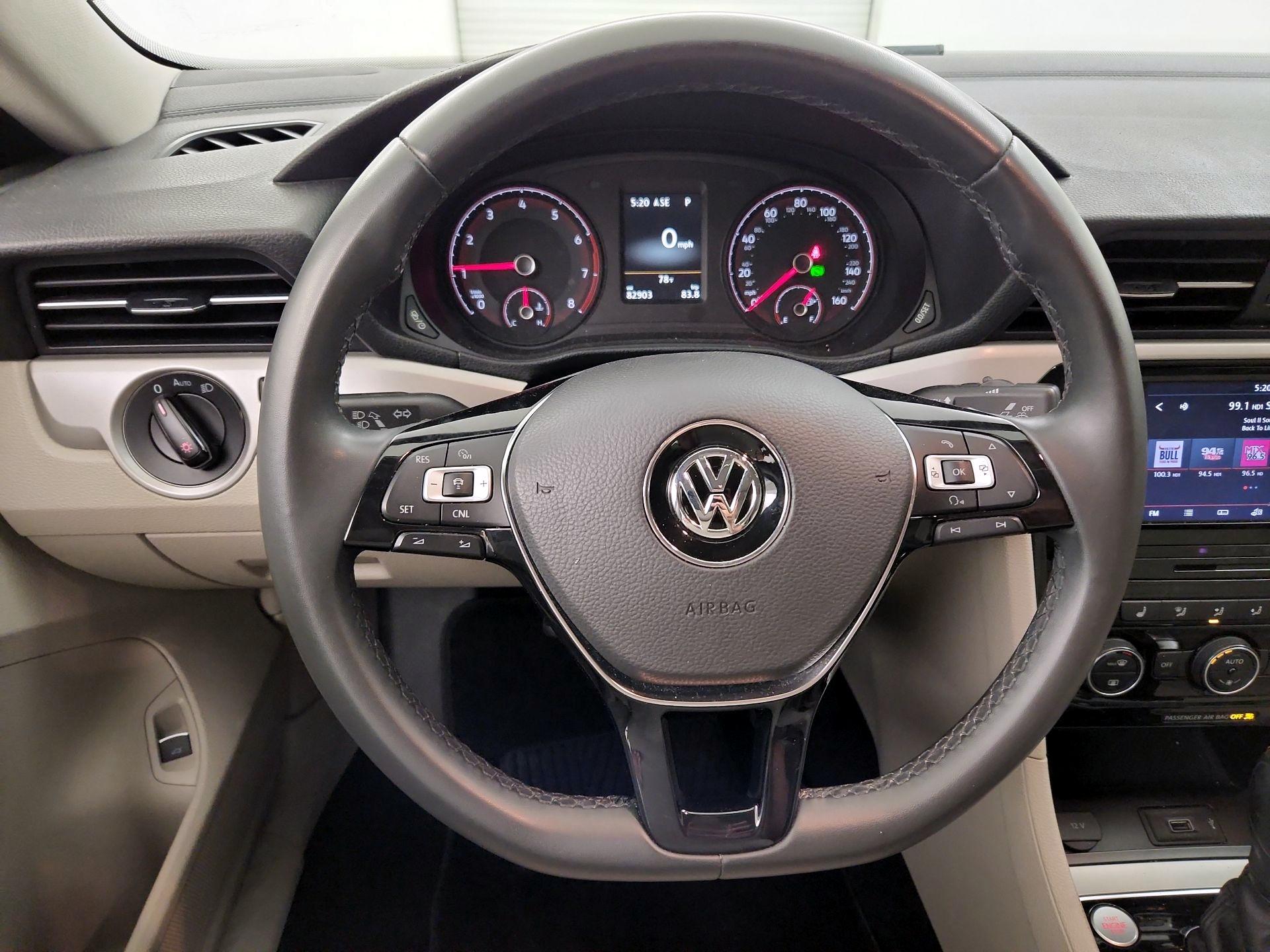 Thumbnail: 2022 Volkswagen Passat - 10