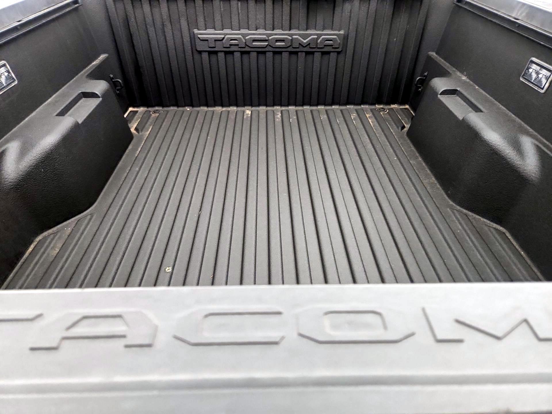 Thumbnail: 2024 Toyota Tacoma - 20