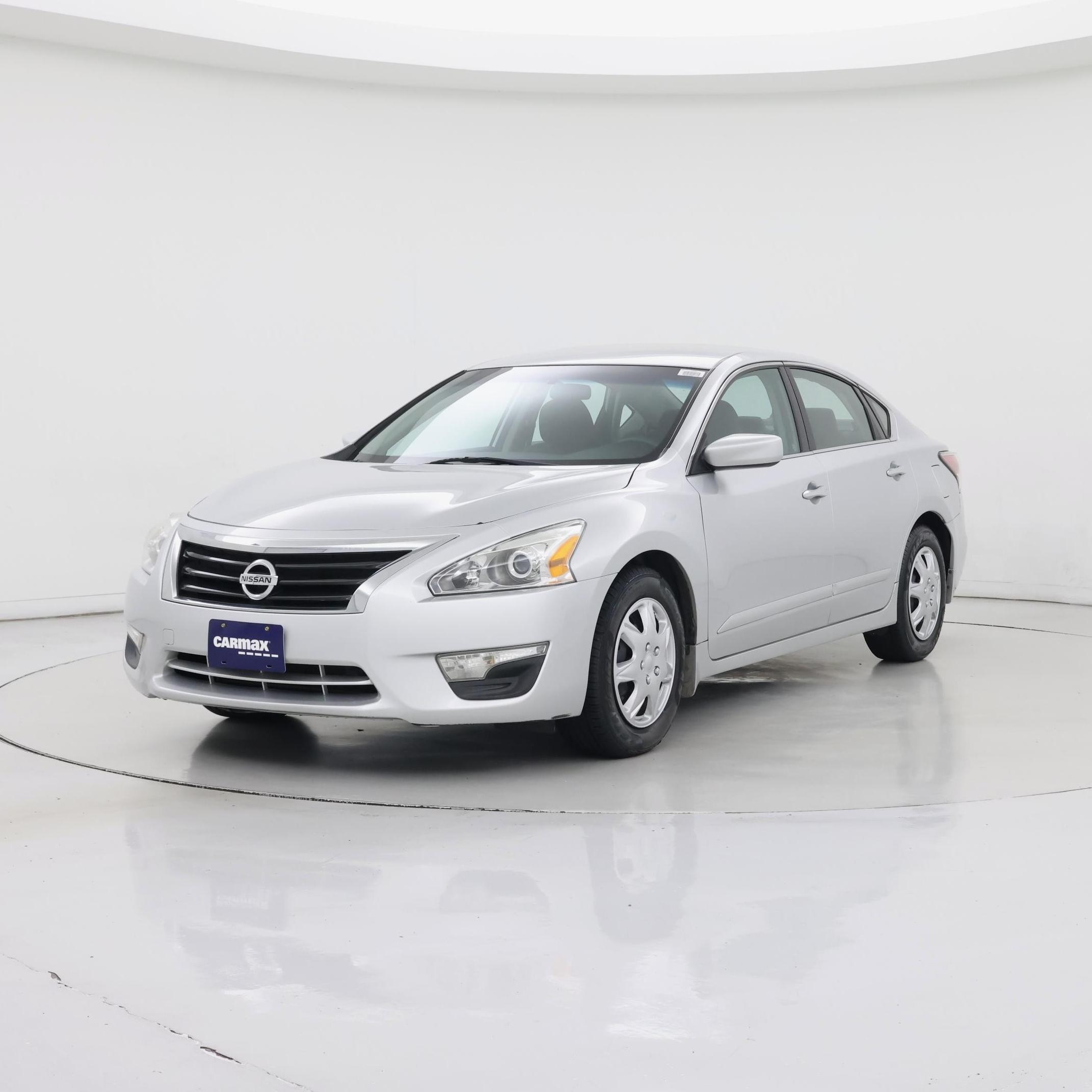 Thumbnail: 2015 Nissan Altima - 4