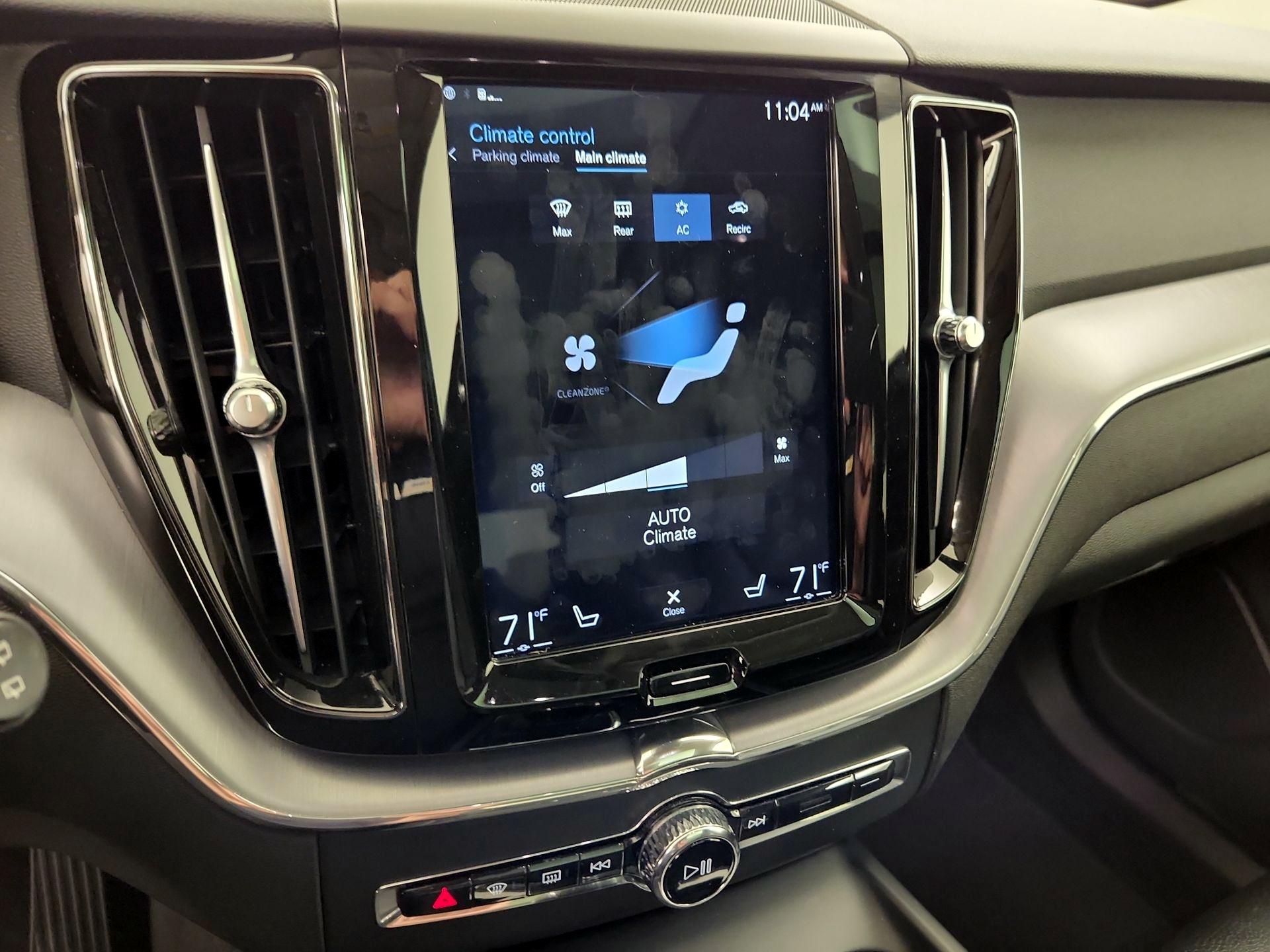 Thumbnail: 2020 Volvo XC60 - 17