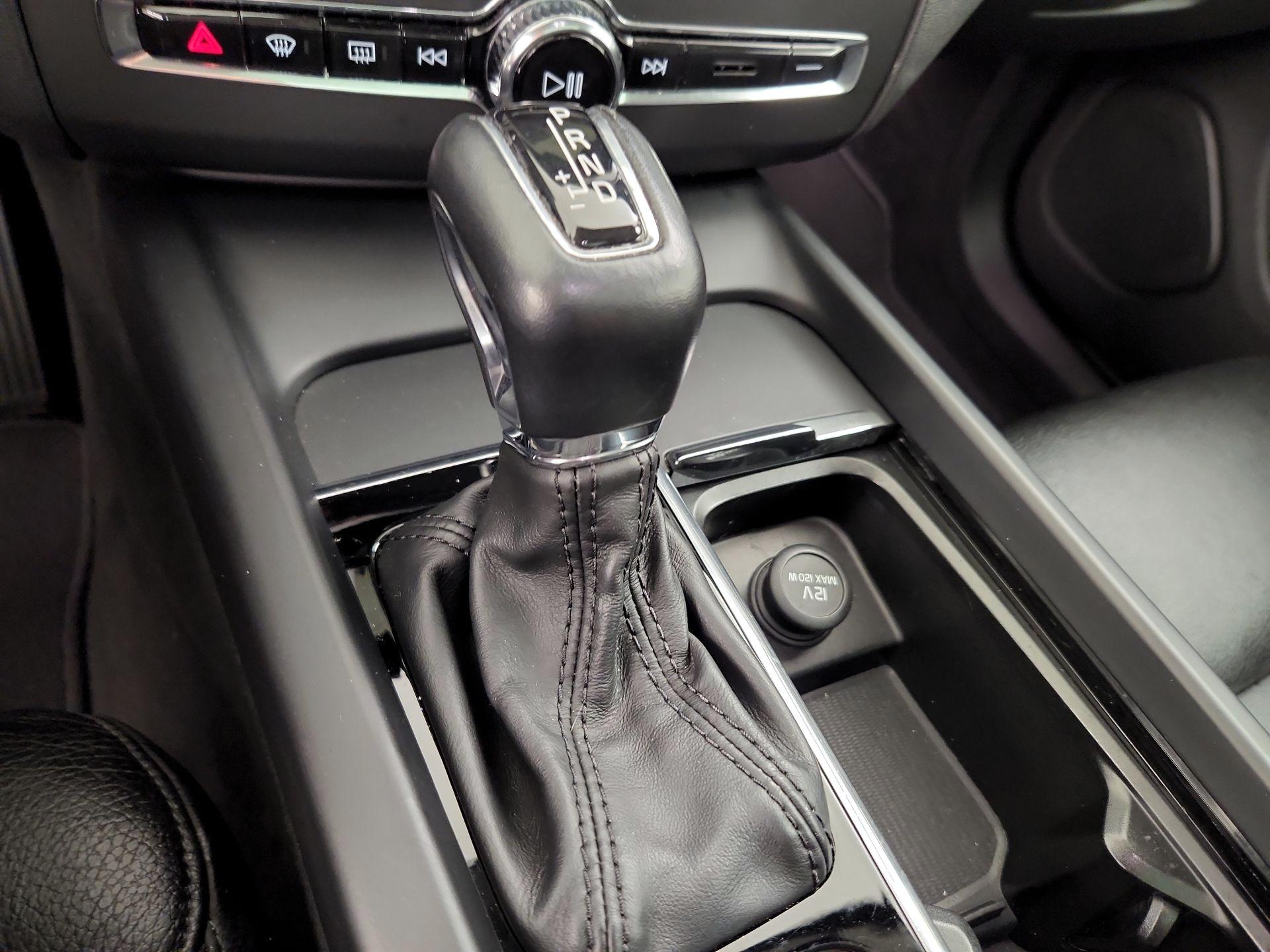 Thumbnail: 2020 Volvo XC60 - 18