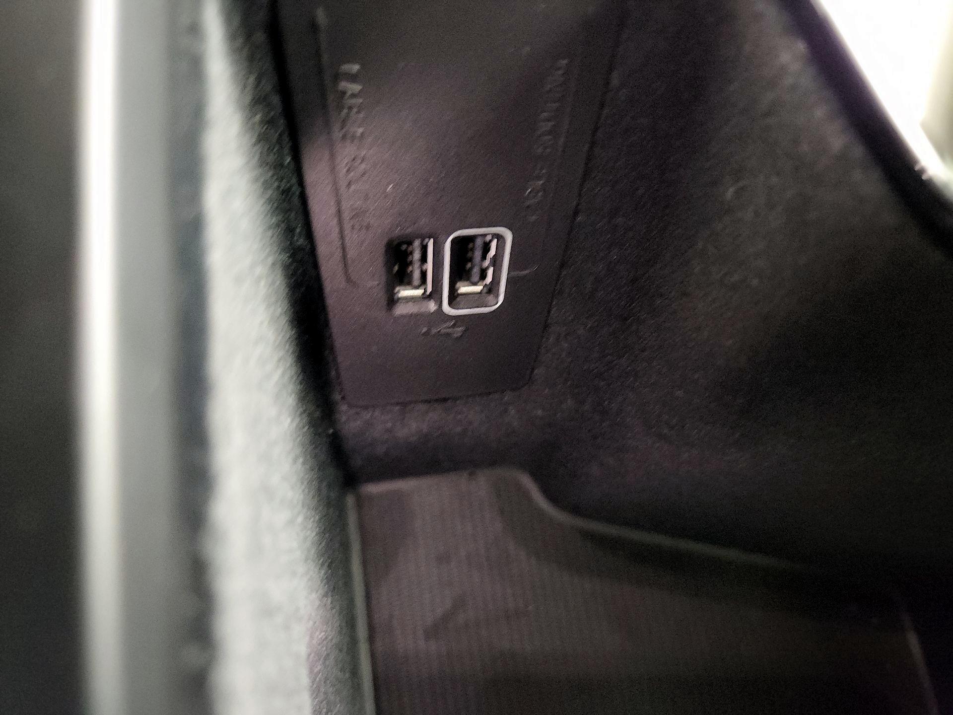 Thumbnail: 2020 Volvo XC60 - 19