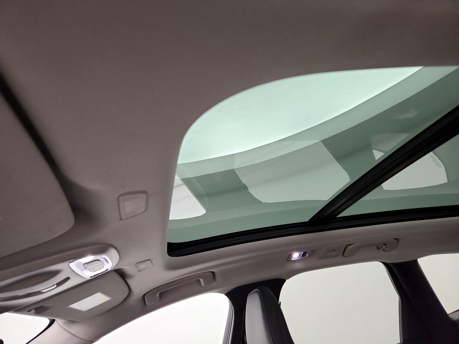 Thumbnail: 2020 Volvo XC60 - 20