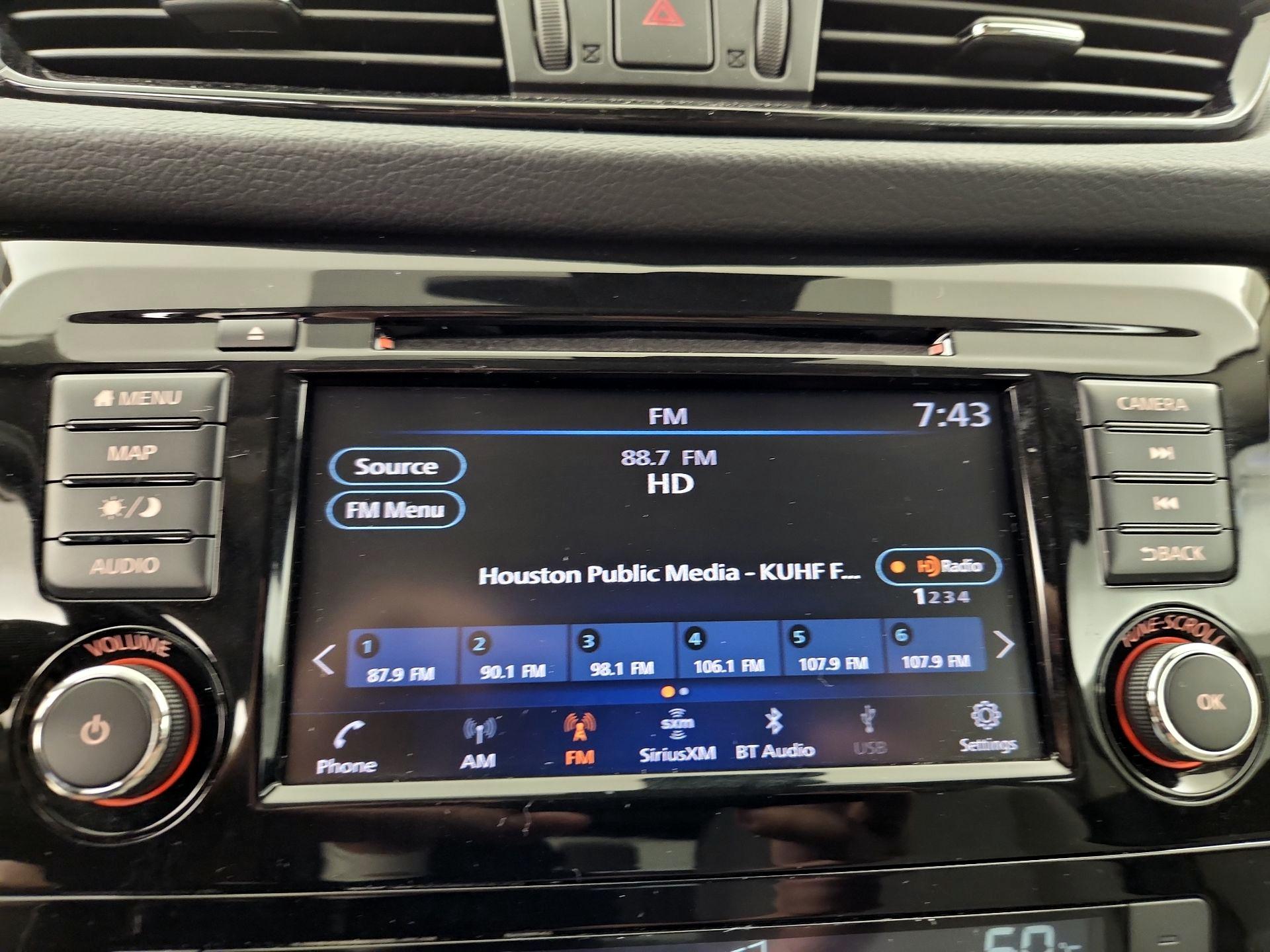 Thumbnail: 2019 Nissan Rogue Sport - 15
